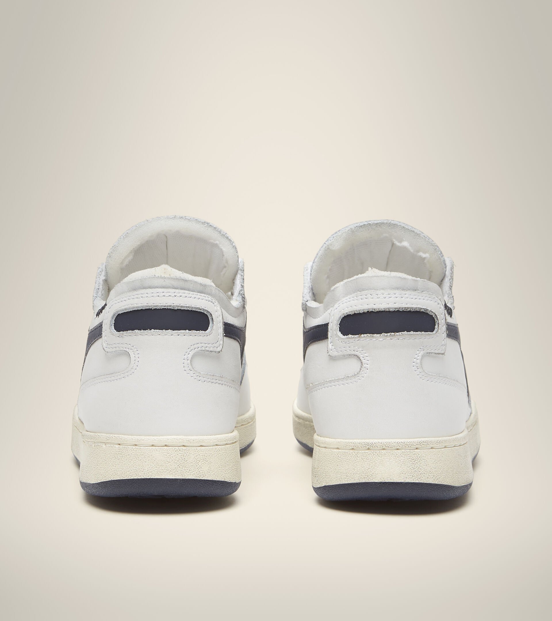 Heritage shoe - Unisex MI BASKET ROW CUT WHITE/BLUE CORSAIR - Diadora