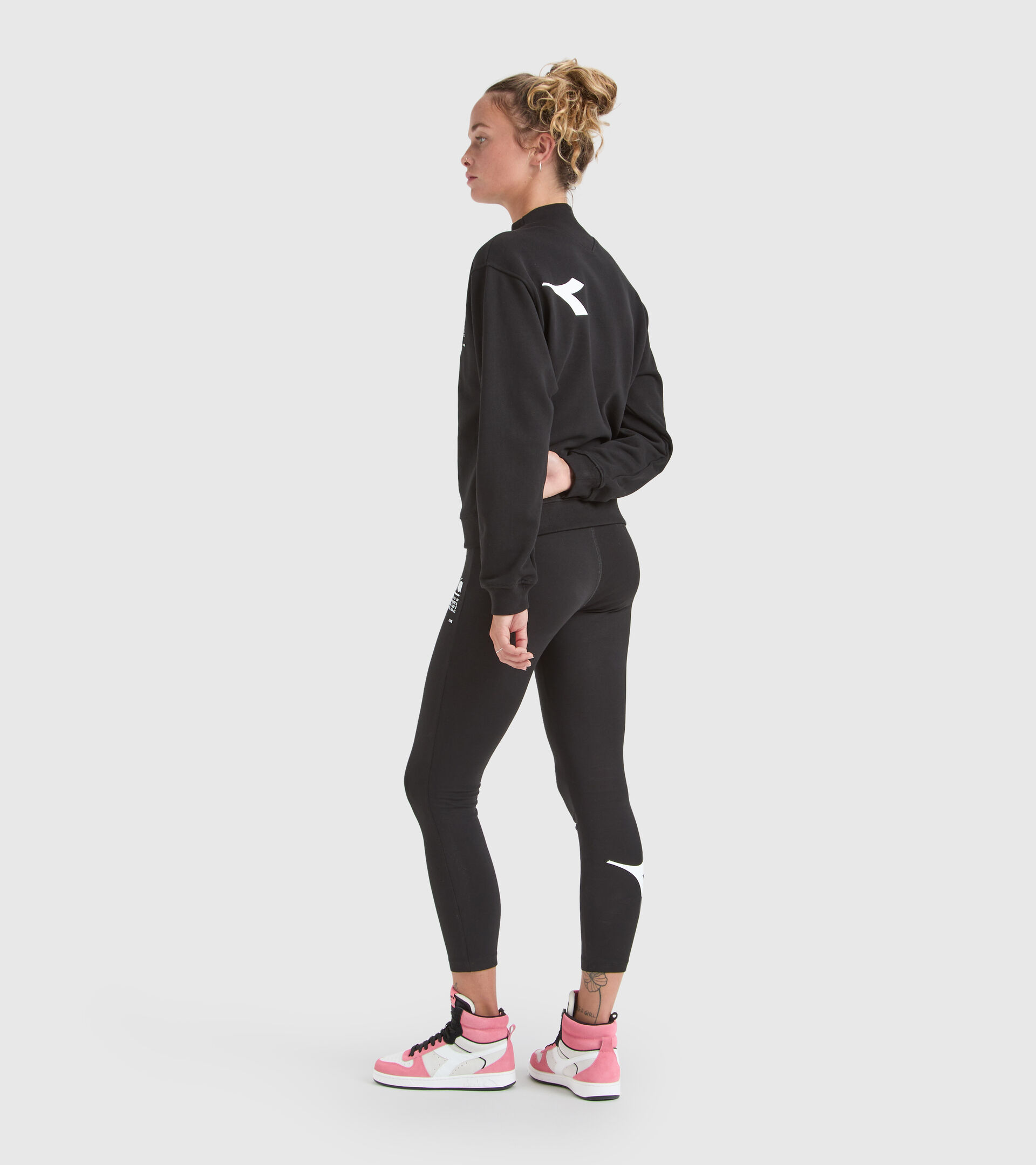 Cotton sweatshirt - Women’s L. SWEATSHIRT CREW MANIFESTO BLACK - Diadora