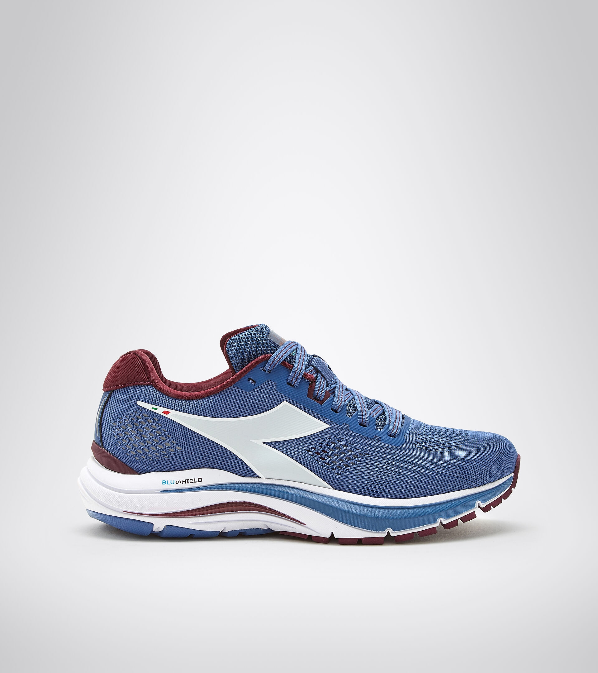 Running shoes - Women MYTHOS BLUSHIELD 7 VORTICE W TRUE NAVY/WHITE - Diadora
