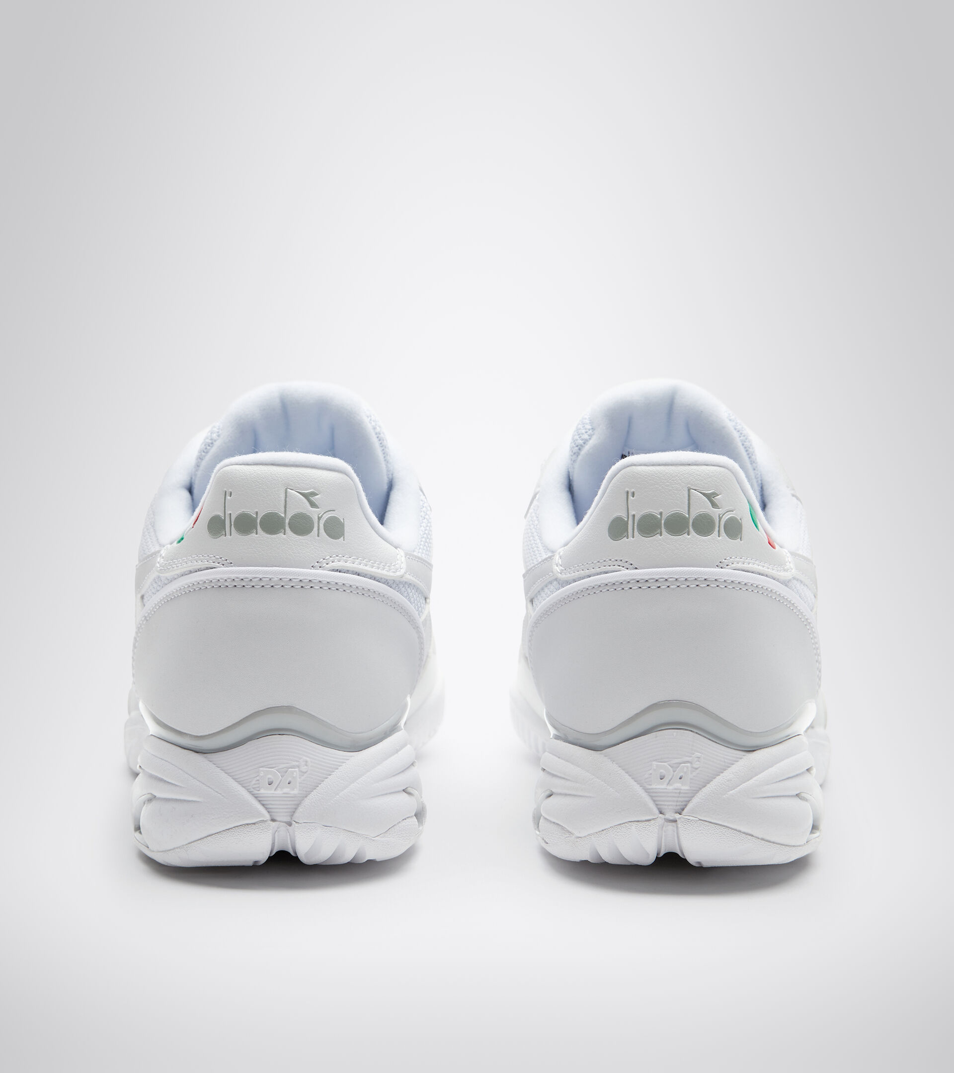 Tennis shoes for hard surfaces and/or clay - Men's S.STAR MAVERICK AG WHITE/WHITE/WHITE - Diadora