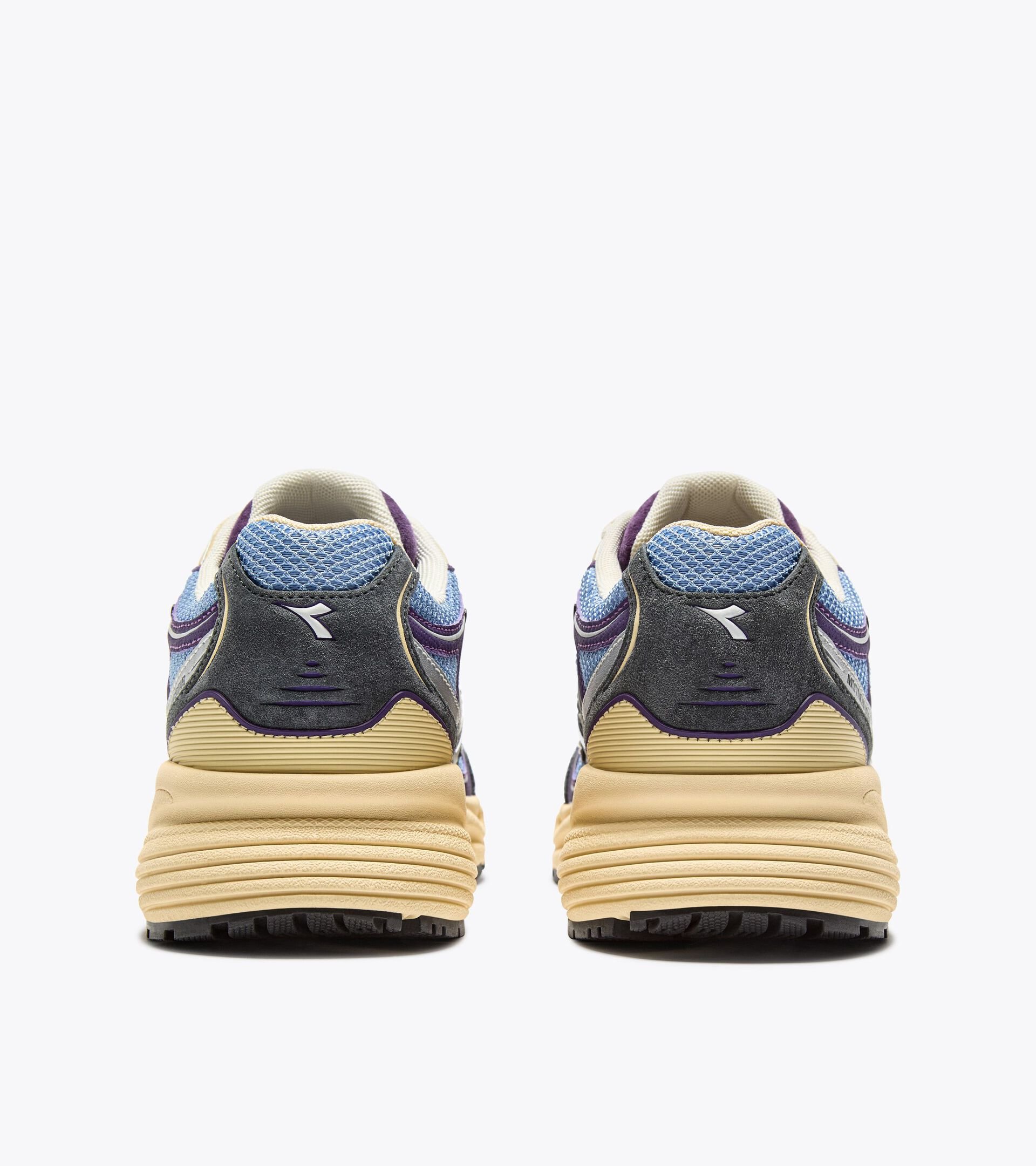 Sportlicher Sneaker - alle Geschlechter MYTHOS STAR M2 STONE STAENDIG BLAU - Diadora