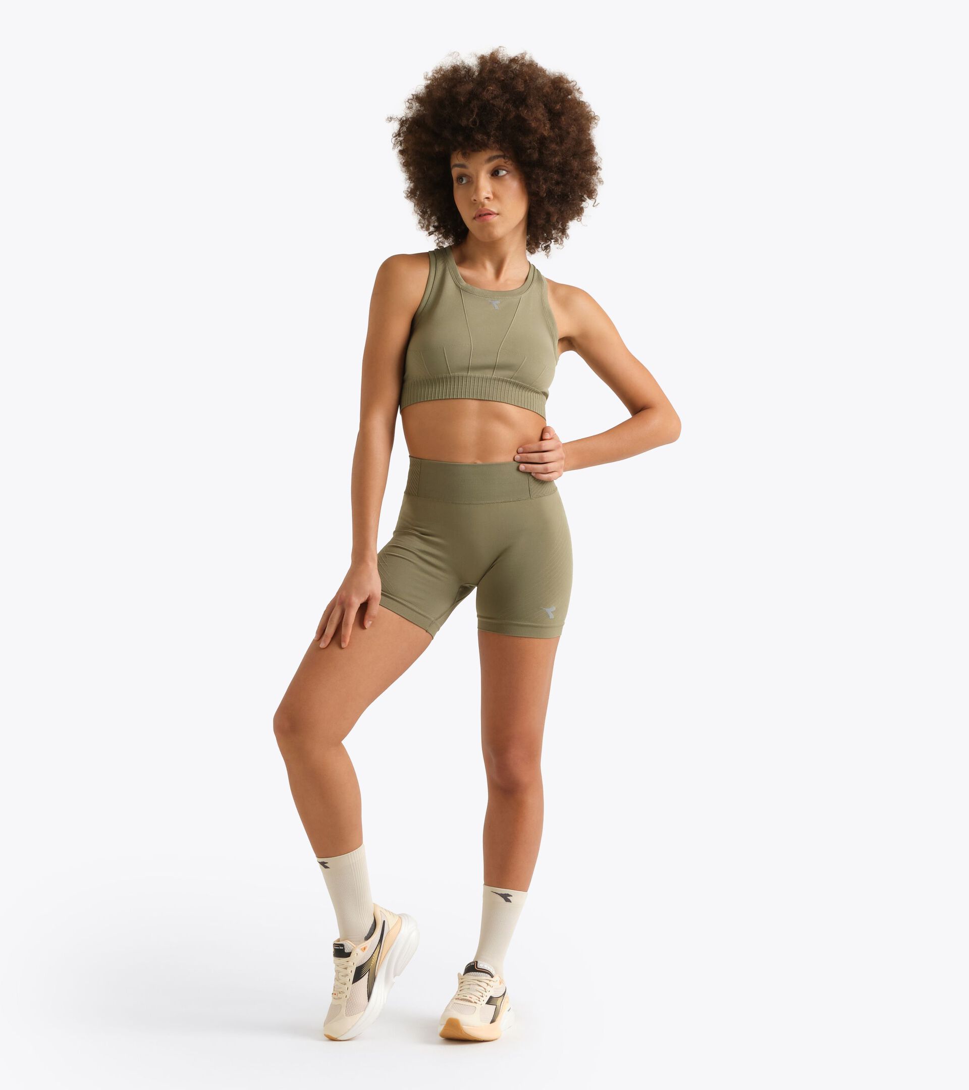 Technical shorts for temperature control -  Running - Women&rsquo;s L. SHORTS STRATOUNO SAGE GREEN - Diadora