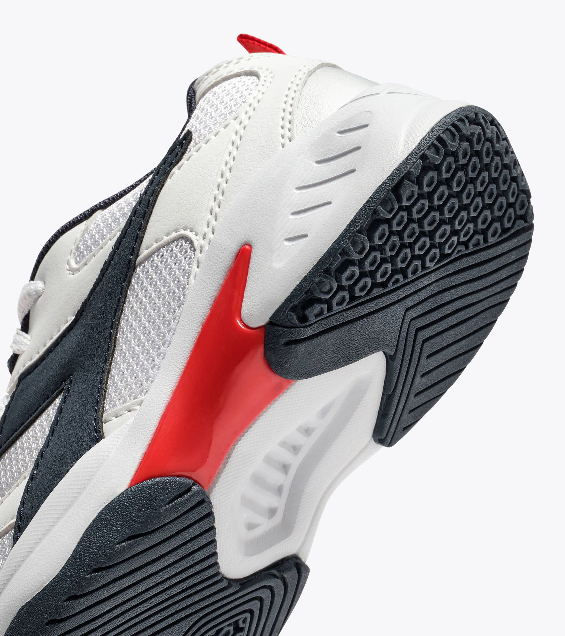 Tennis shoe for firm grounds or clay courts - Entry level - Kids
 S. CHALLENGE 6 SL JR WHITE/BLUE CORSAIR - Diadora