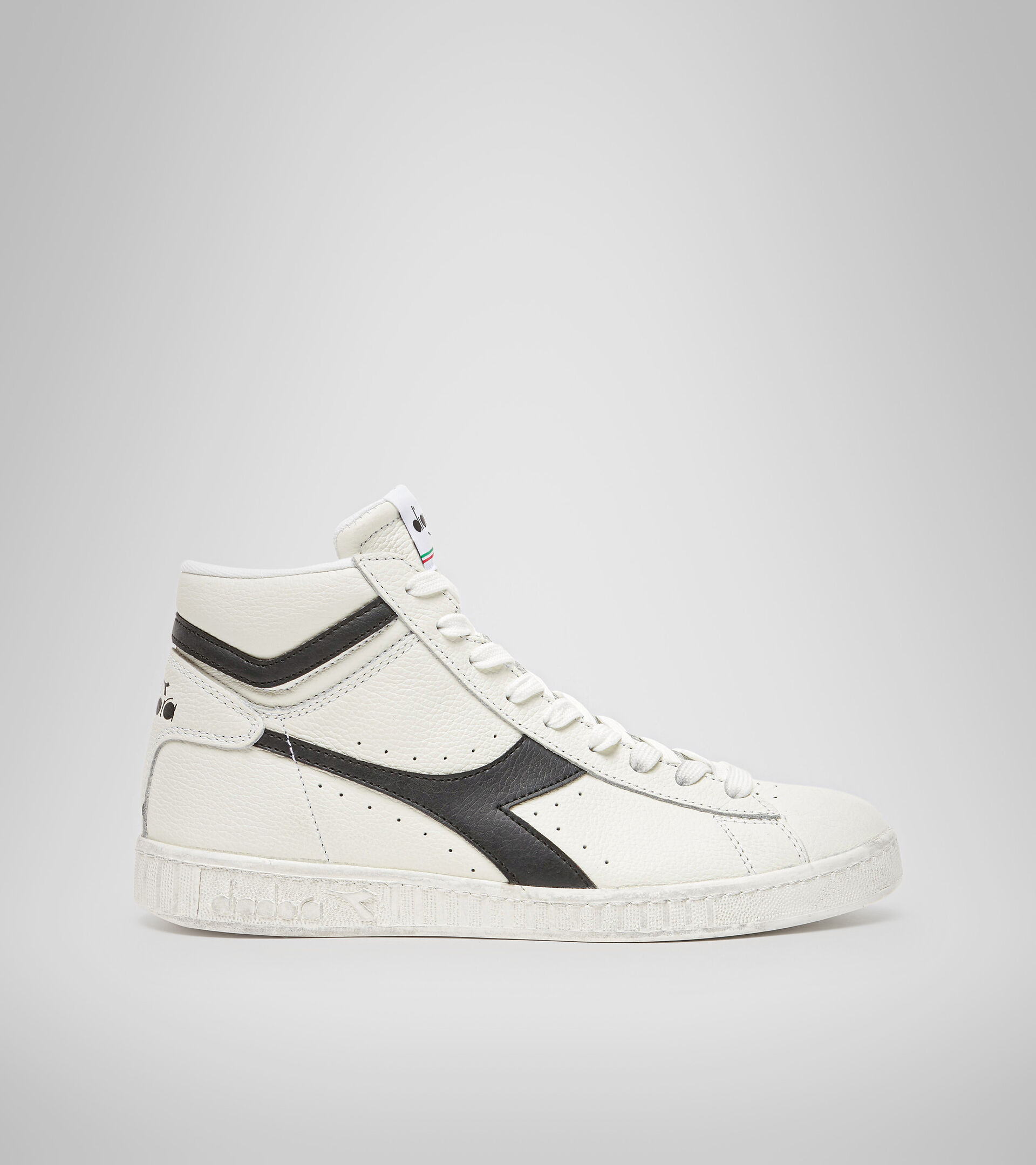 Footwear Sportswear UNISEX GAME L HIGH WAXED BIANCO/NERO Diadora