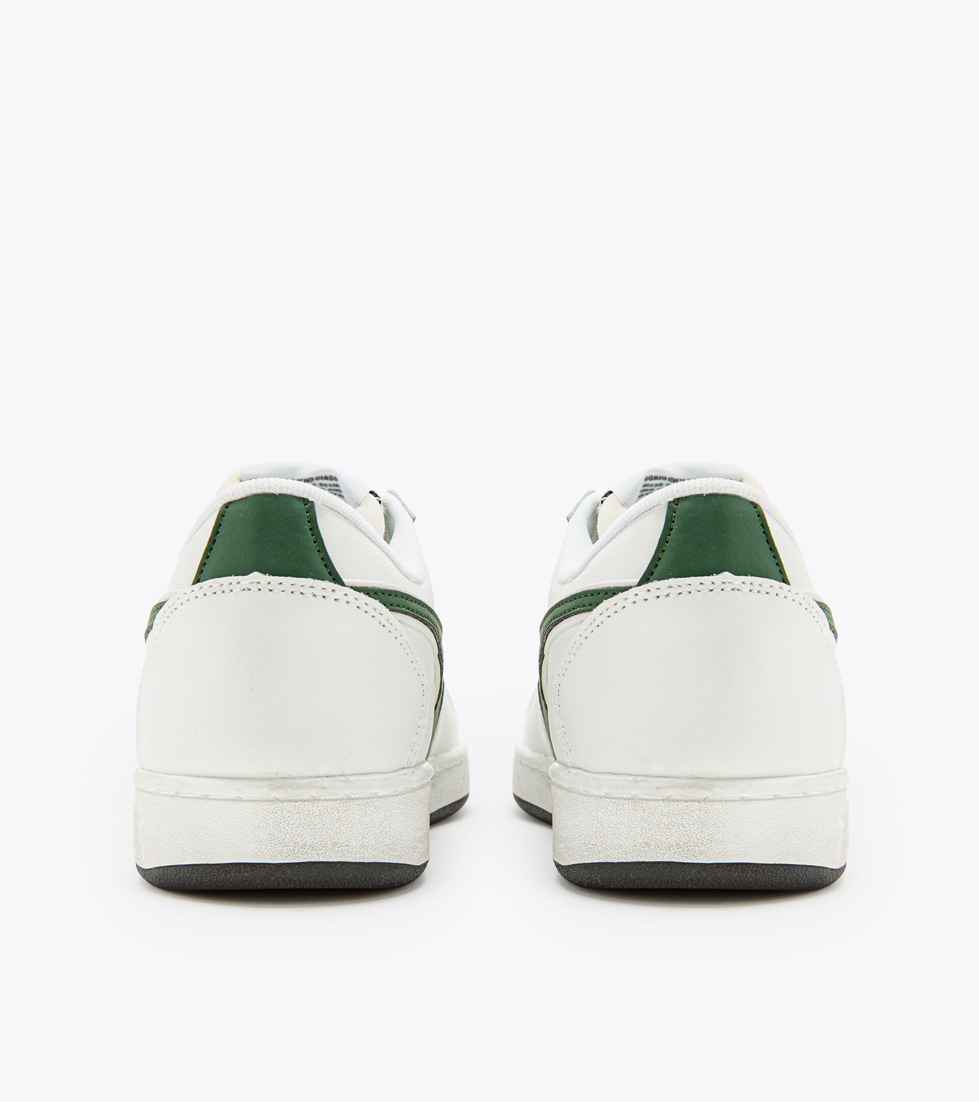 Sporty sneakers - Unisex MAGIC BASKET LOW ICONA WHITE/FOGLIAGE GREEN - Diadora