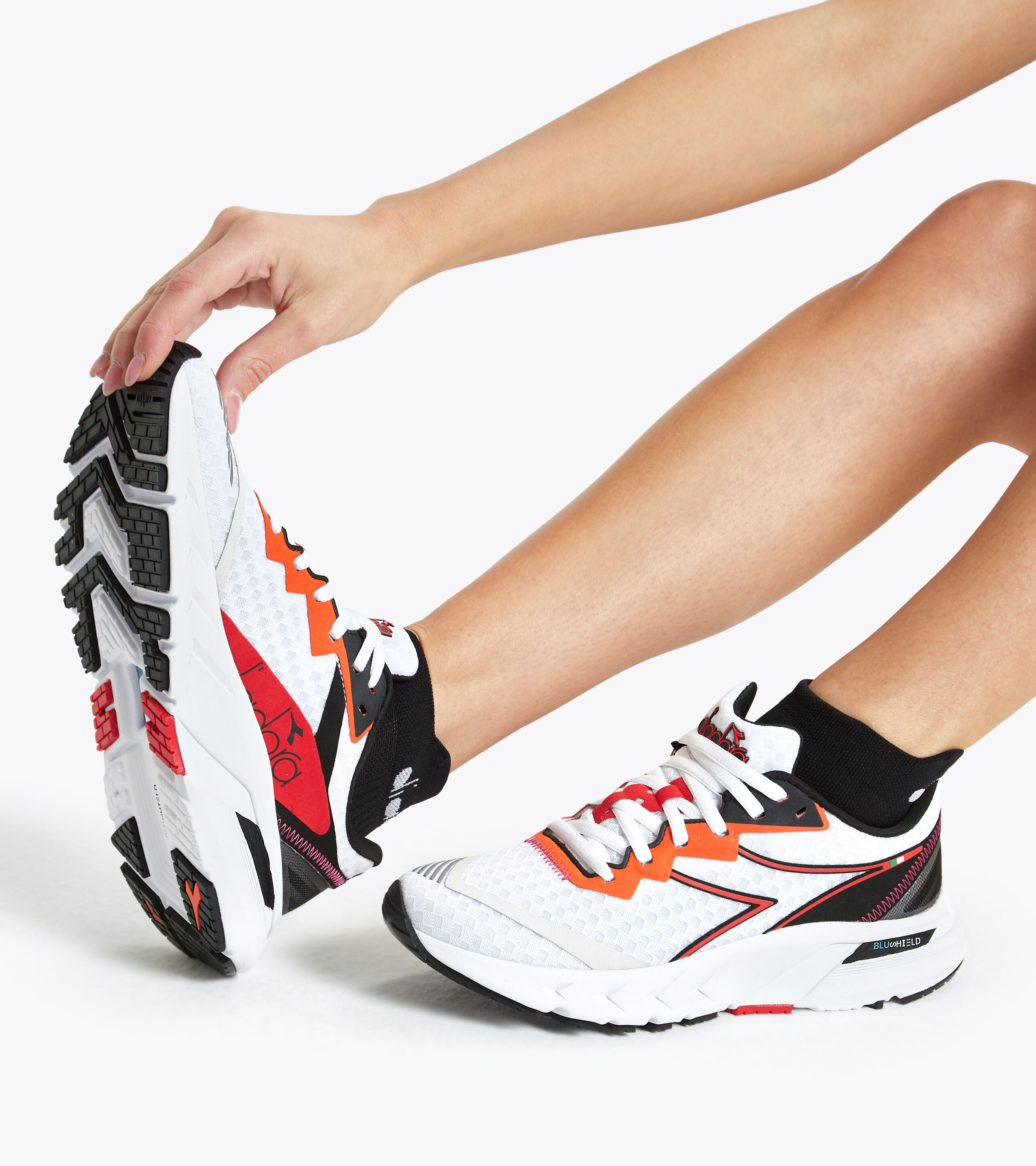 Diadora mythos sales blushield 2