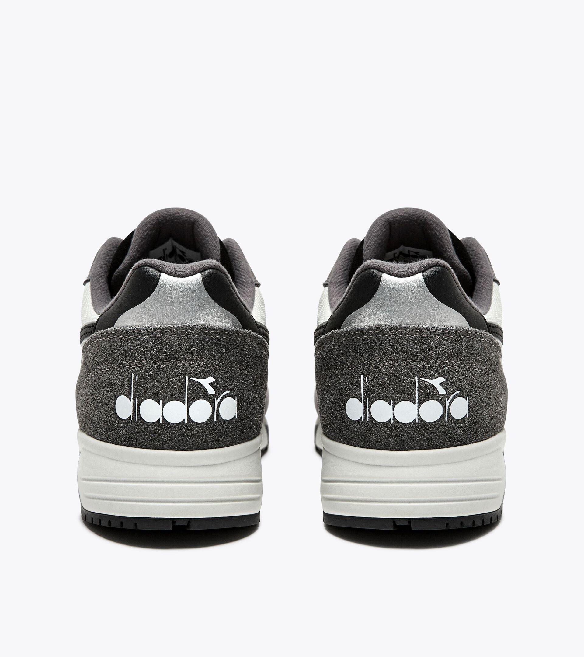 Zapatilla deportiva - Para todos los géneros N902 AZZURRO DIAMANTE/GRIGIO GHIACC - Diadora