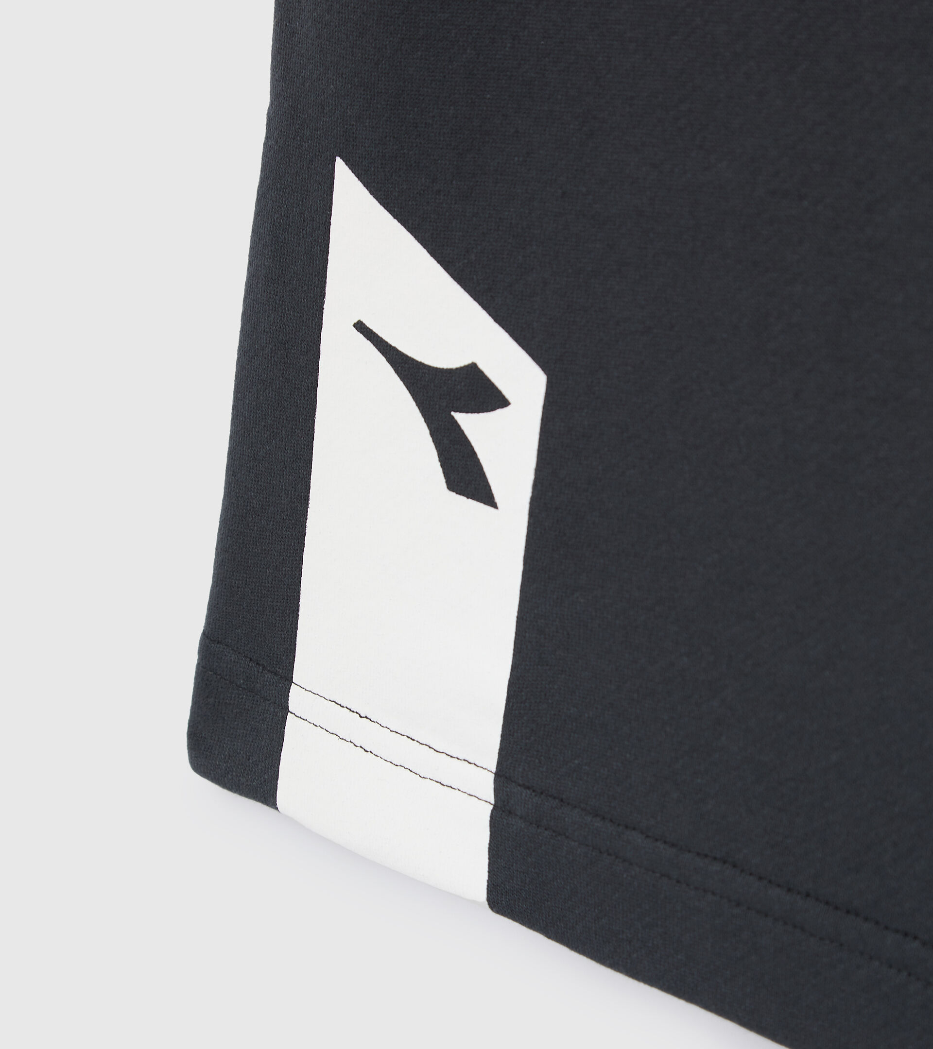 Sportswear bermuda - Unisex BERMUDA ICON BLACK - Diadora