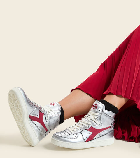 MI BASKET SILVER USED W, ARGENTO/ROSSO Zapatilla Heritage - Mujer MI BASKET SILVER USED W ARGENTO/ROSSO - Diadora