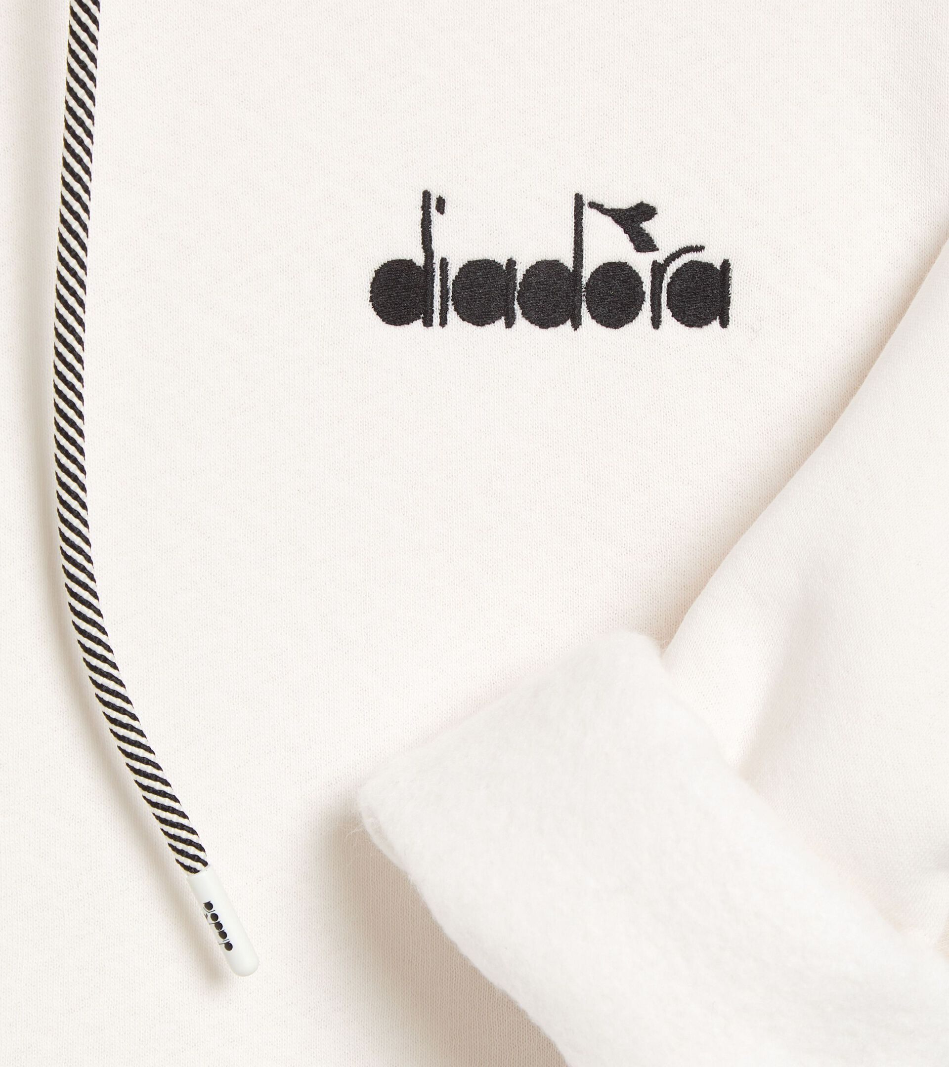 Sporty hoodie - All-Gender HOODIE ROUTE WHITE ALYSSUM - Diadora