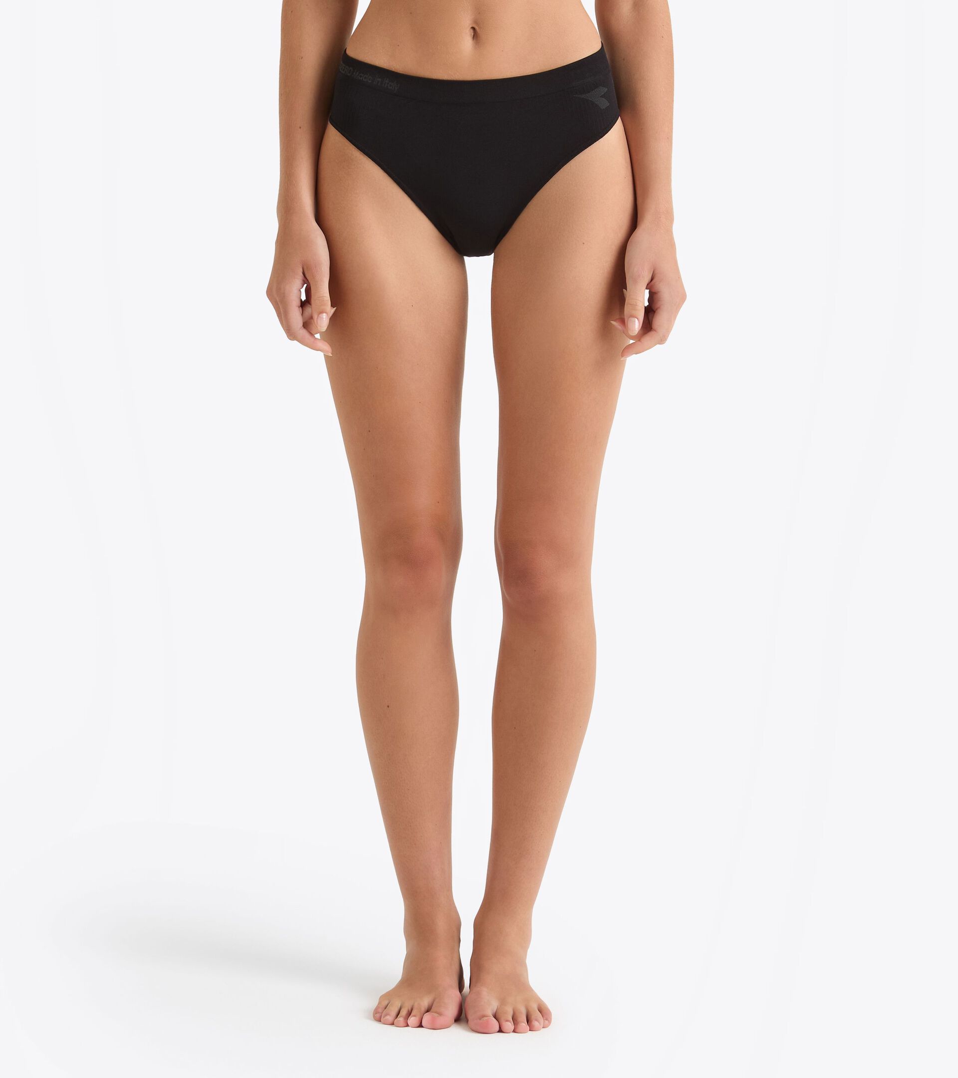 Slip técnico para correr§Made in Italy§Mujer L. BRIEF STRATOZERO NEGRO - Diadora