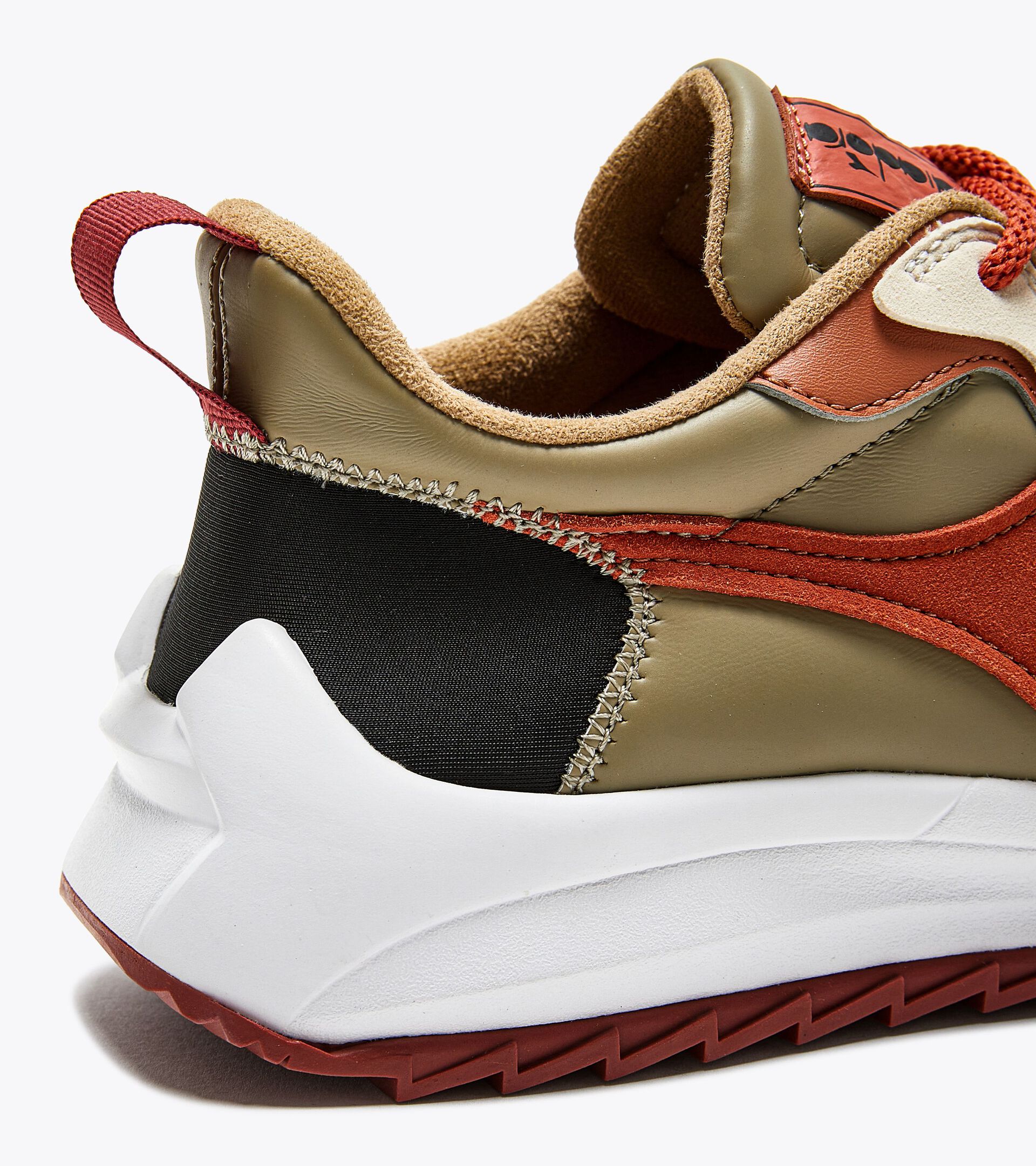 Sporty sneakers - Women JOLLY POP CHINCHILLA/ORANGE RUST - Diadora