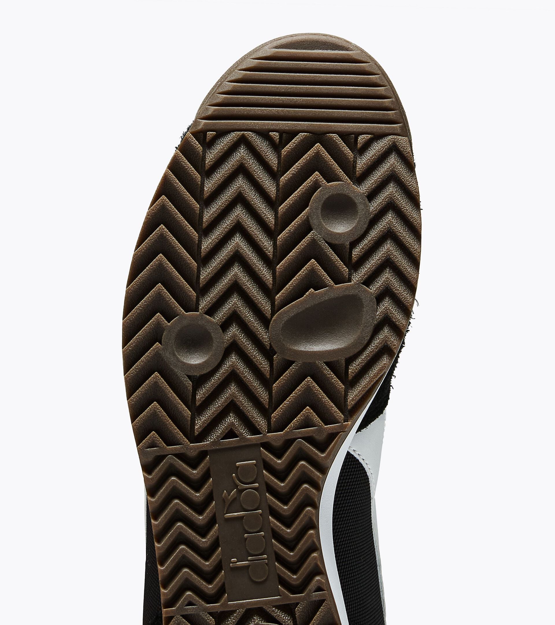 Sneakers - For every gender CROSS RAINY BLACK - Diadora