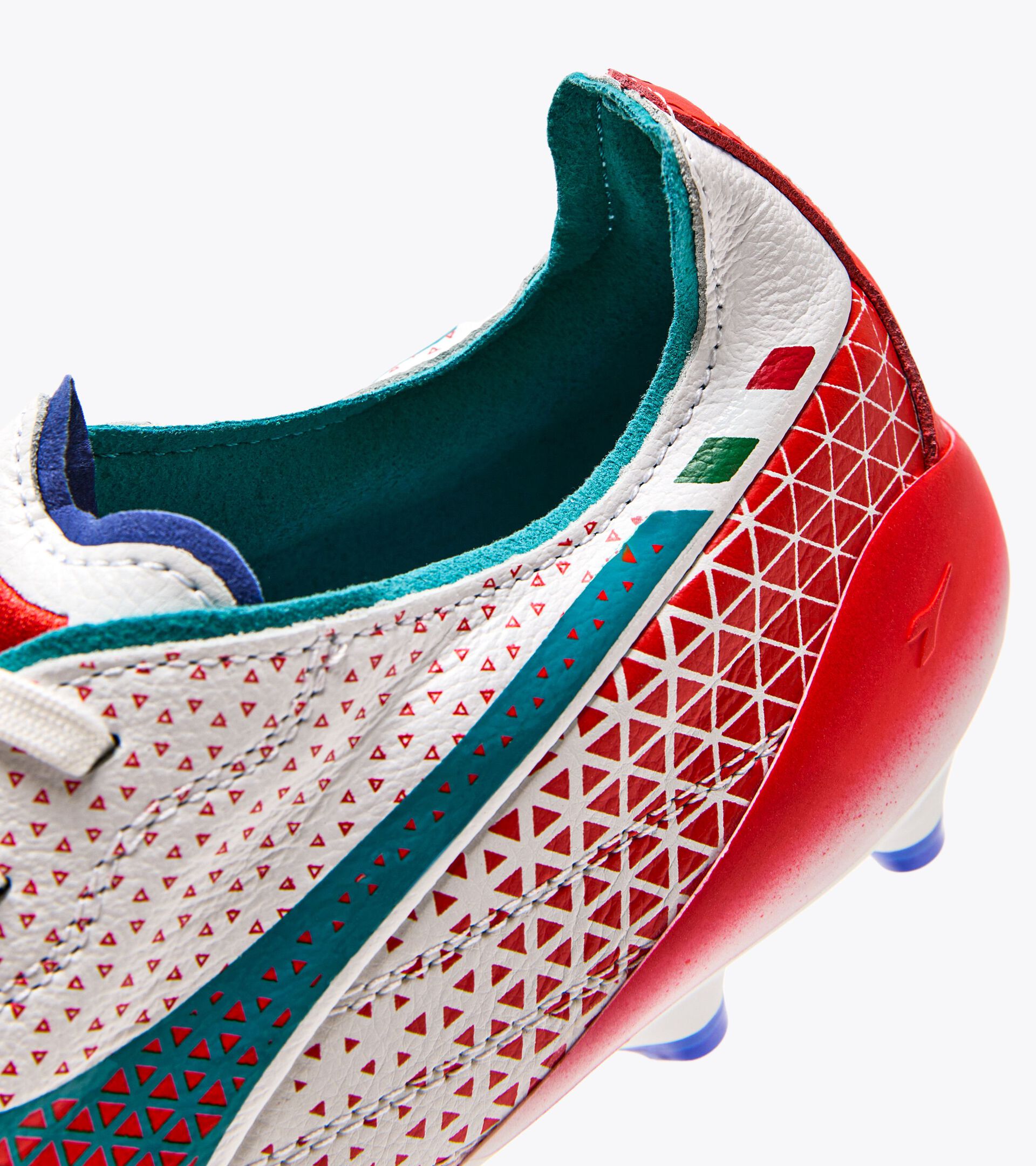 Chaussures de football pour terrains compacts - Made in Italy - Gender neutral  BRASIL ELITE TECH GR ITA LPX BLC/CARREAU BLEU/ROUGE FLUO - Diadora
