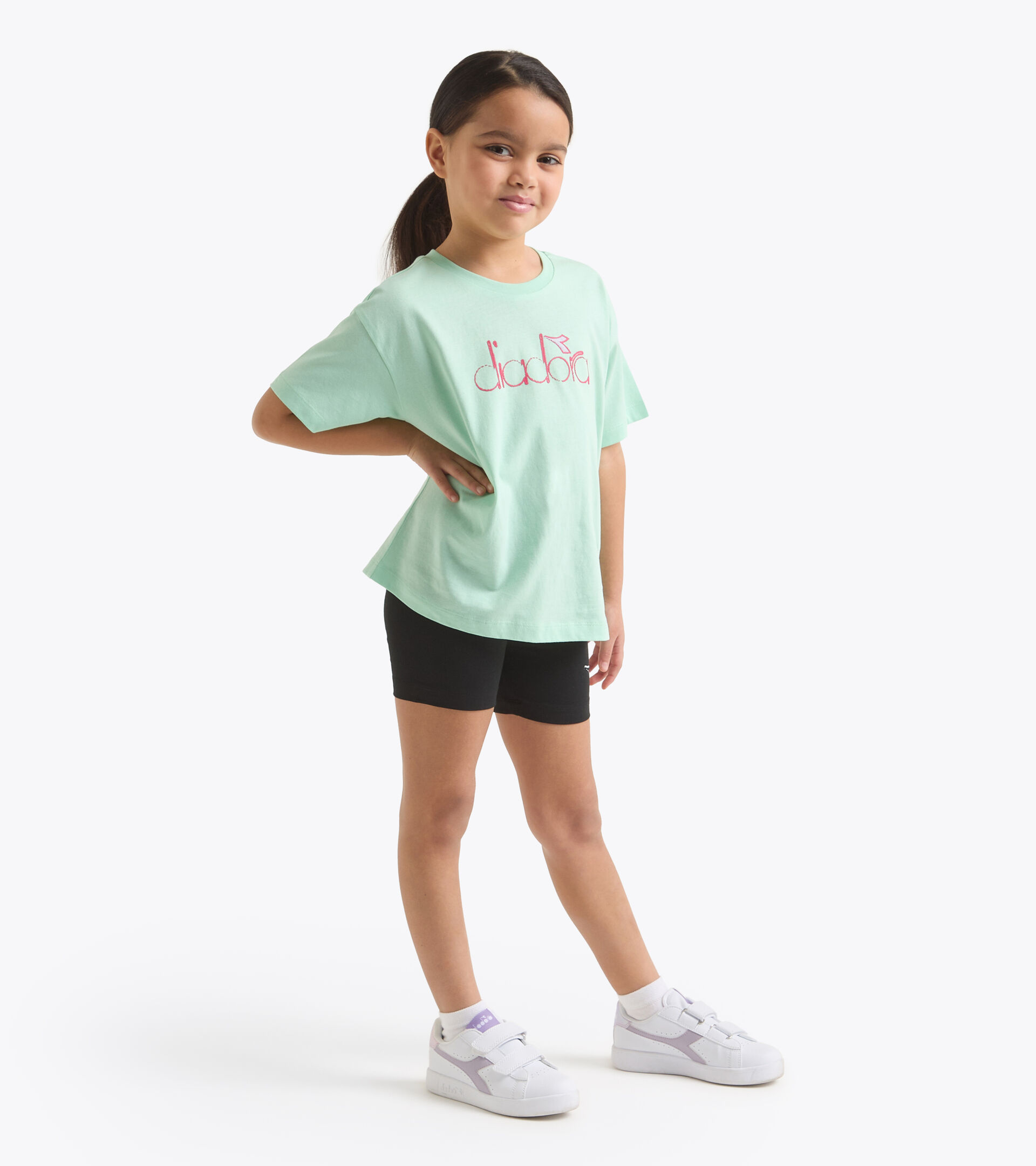 Conjunto deportivo - Camiseta y pantalón corto - Niña JG. SET ESSENTIAL SPORTS SS VERDE HUEVO PAJARO - Diadora