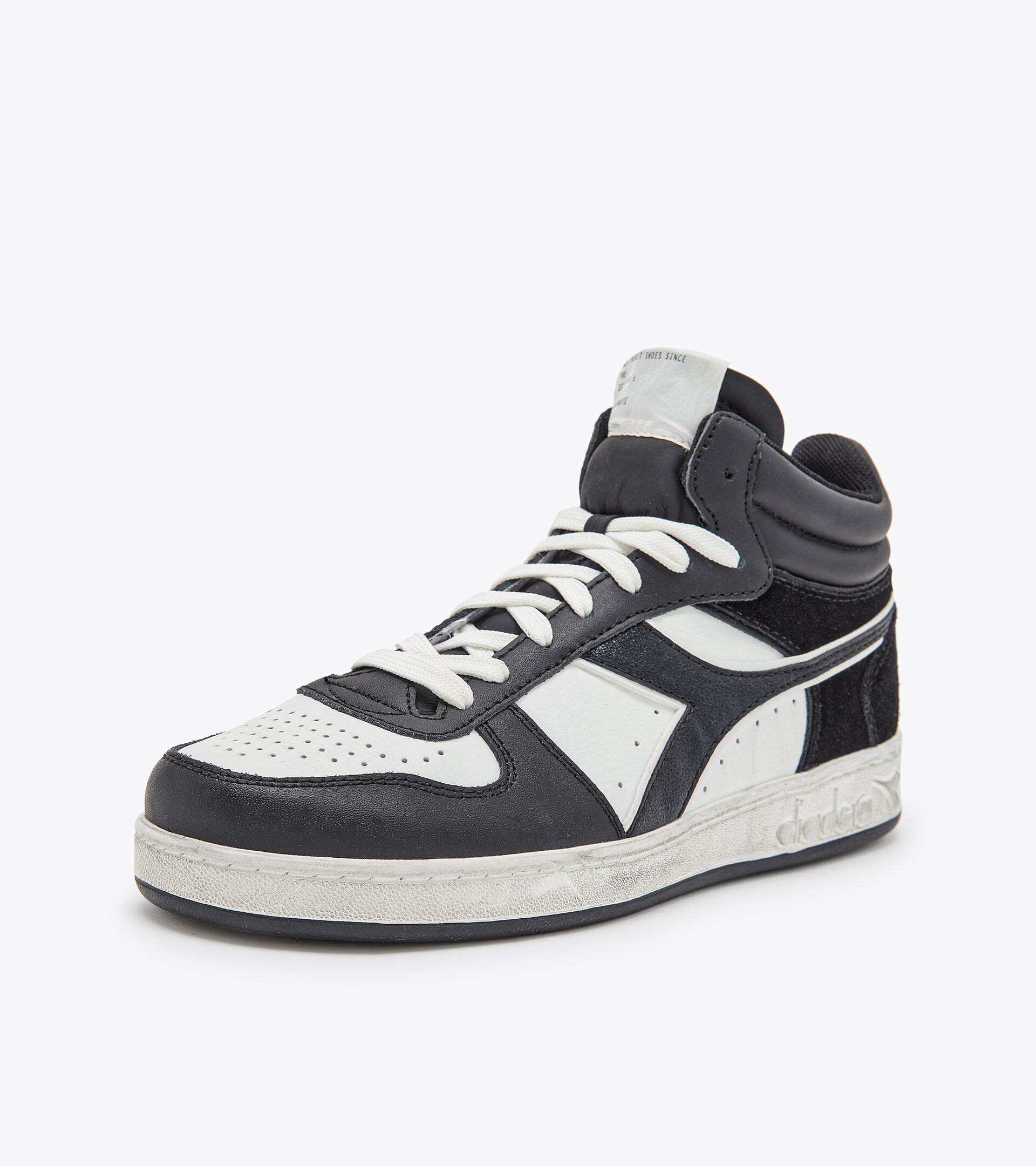 Chaussures de sport - Femme MAGIC BASKET DEMI METAL WN NOIR/BLANC - Diadora