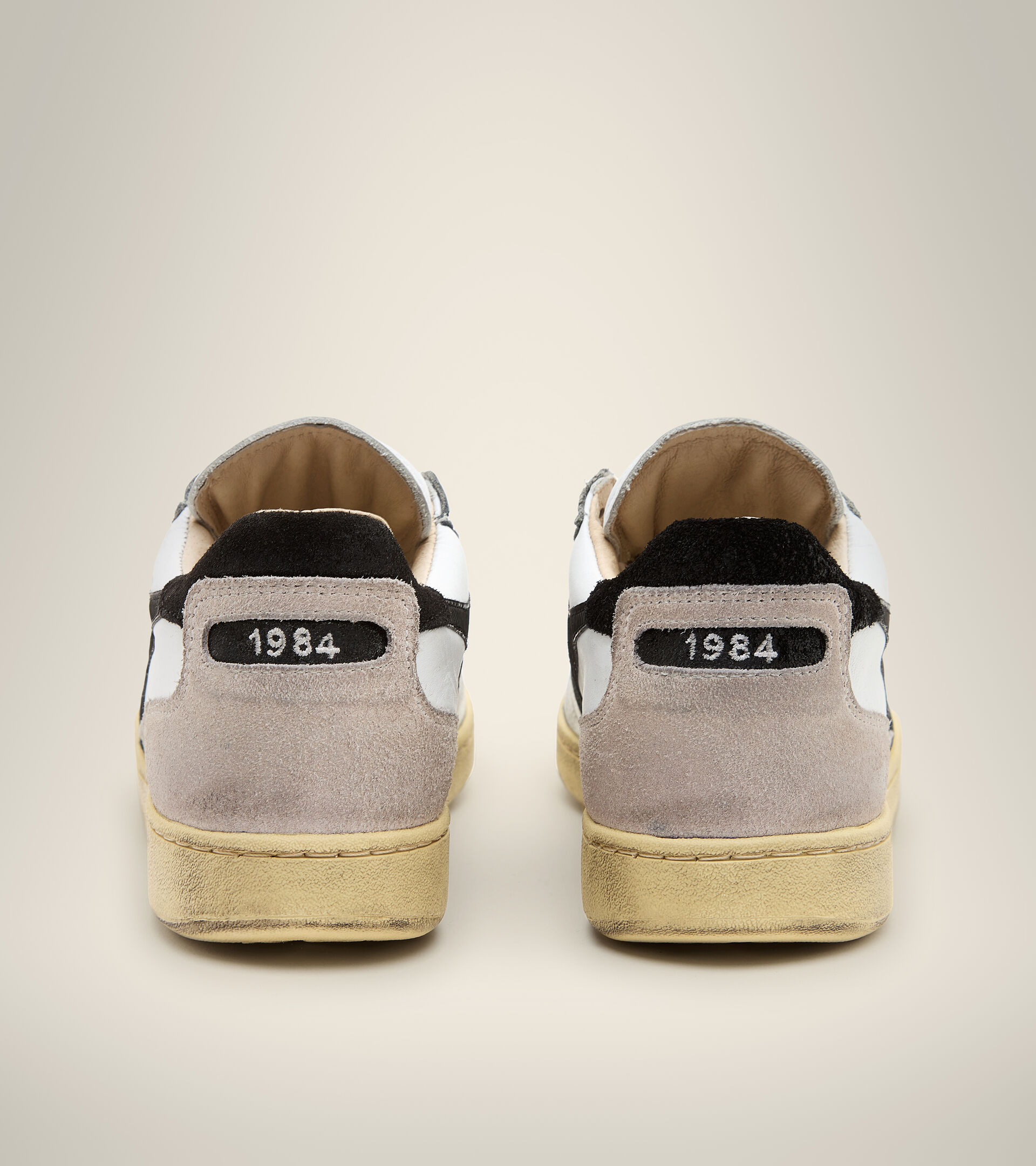 Heritage shoe - Unisex MI BASKET LOW METAL USED WHITE - Diadora