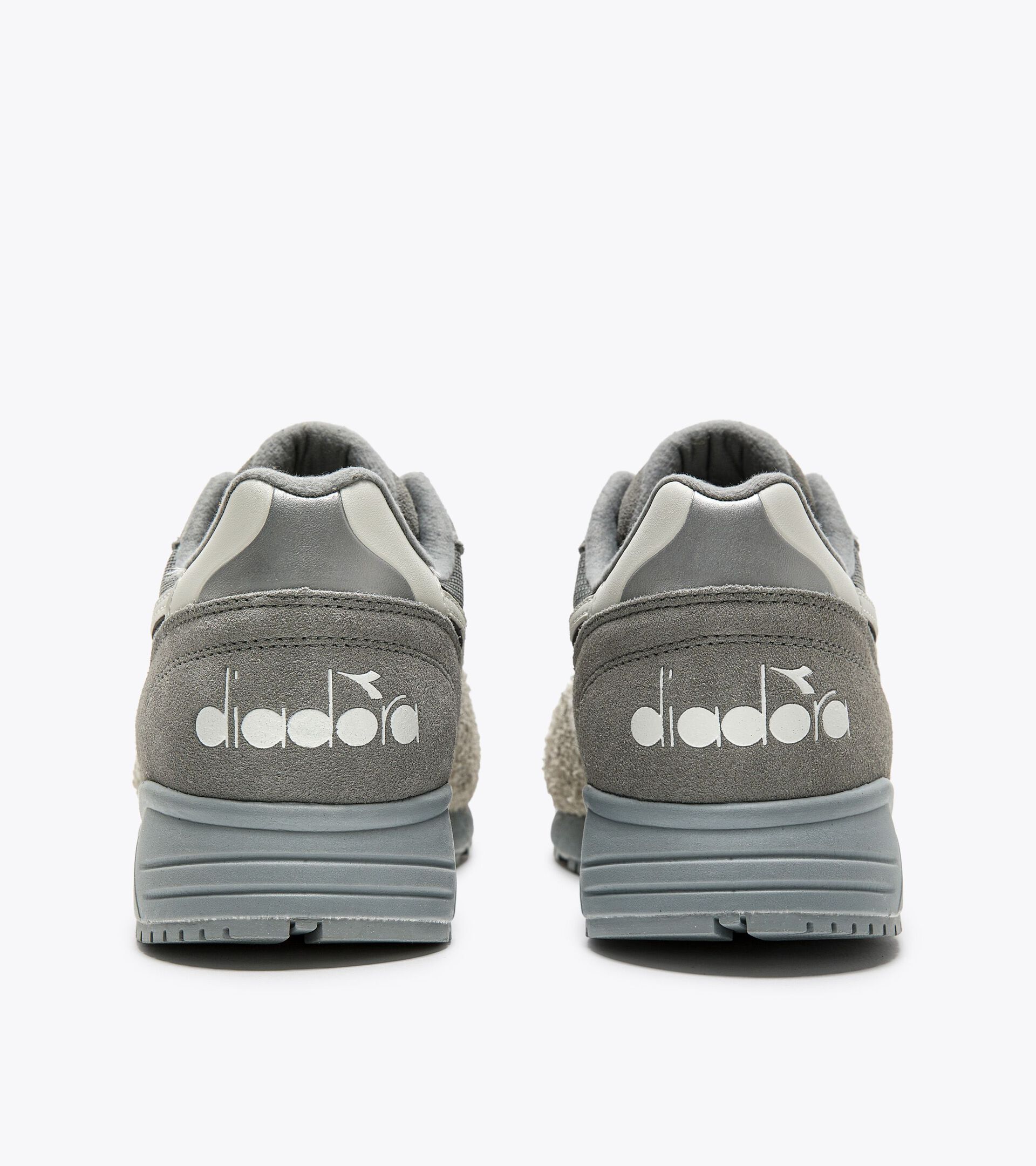 Sporty sneakers - Gender neutral N902 HAIRY SUEDE MELANGE GREY - Diadora