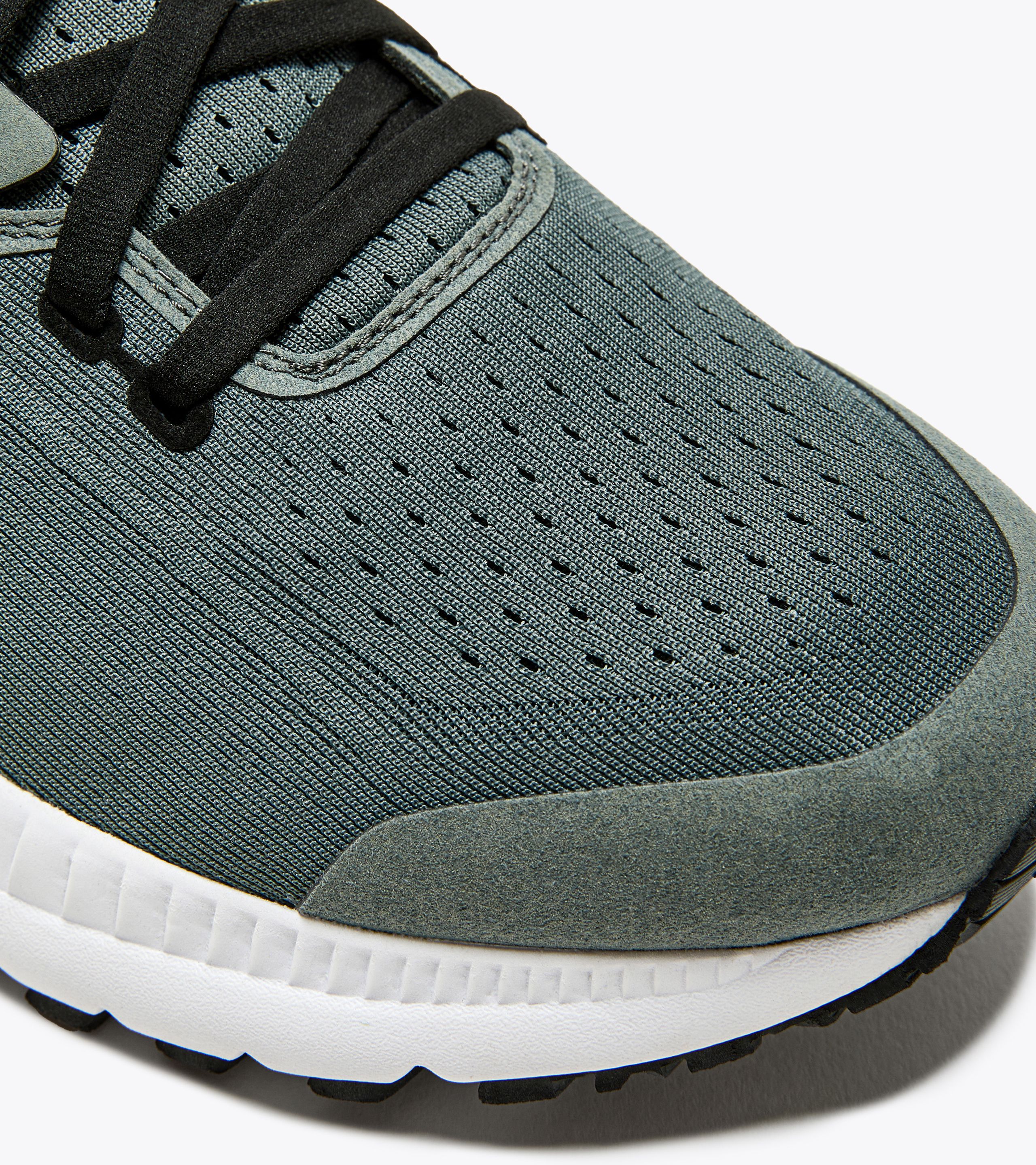 Diadora gym road shoes hotsell