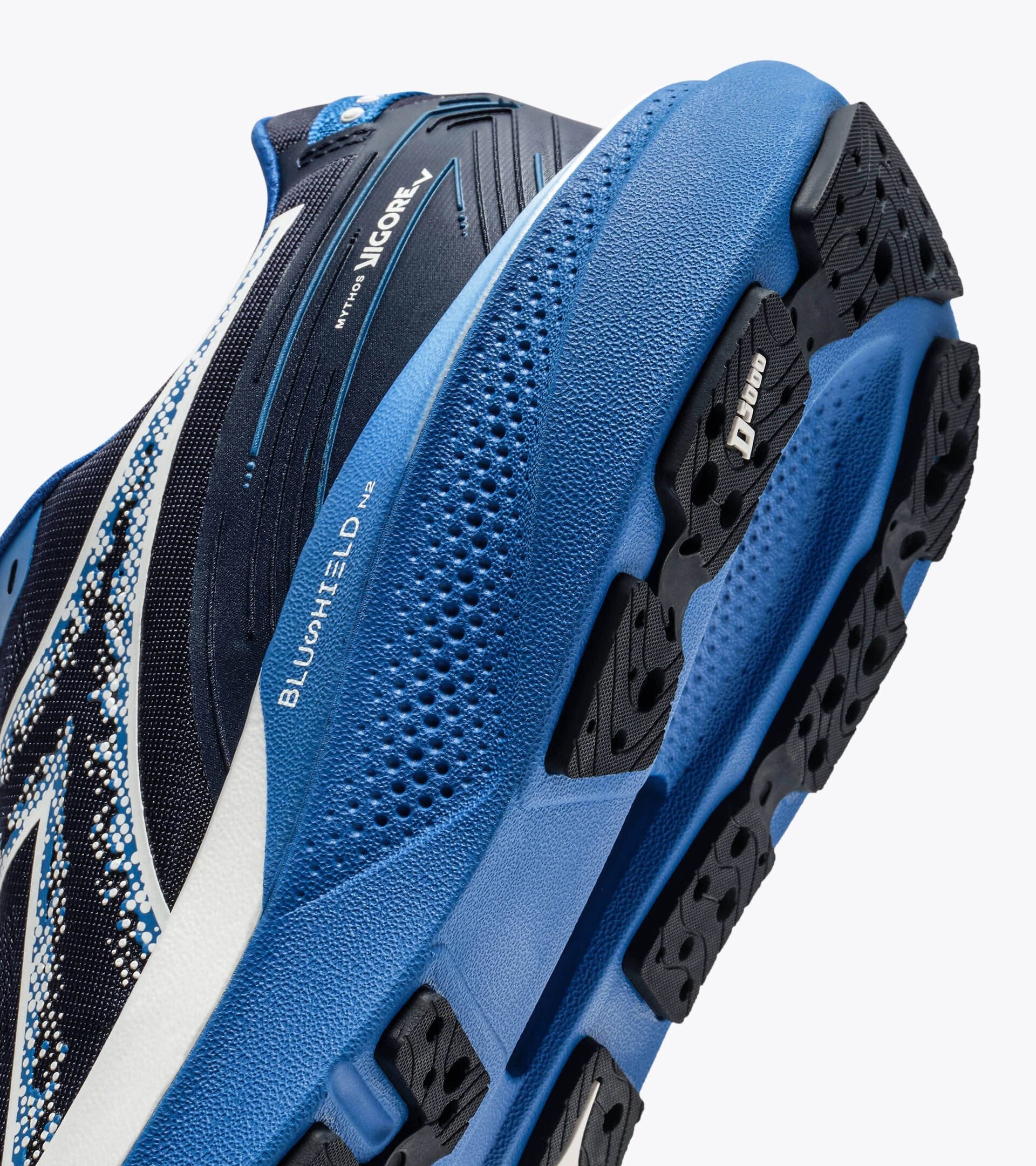 Running shoe - Stability and protection - Men&rsquo;s MYTHOS BLUSHIELD VIGORE V BLUE CORSAIR/WHITE - Diadora