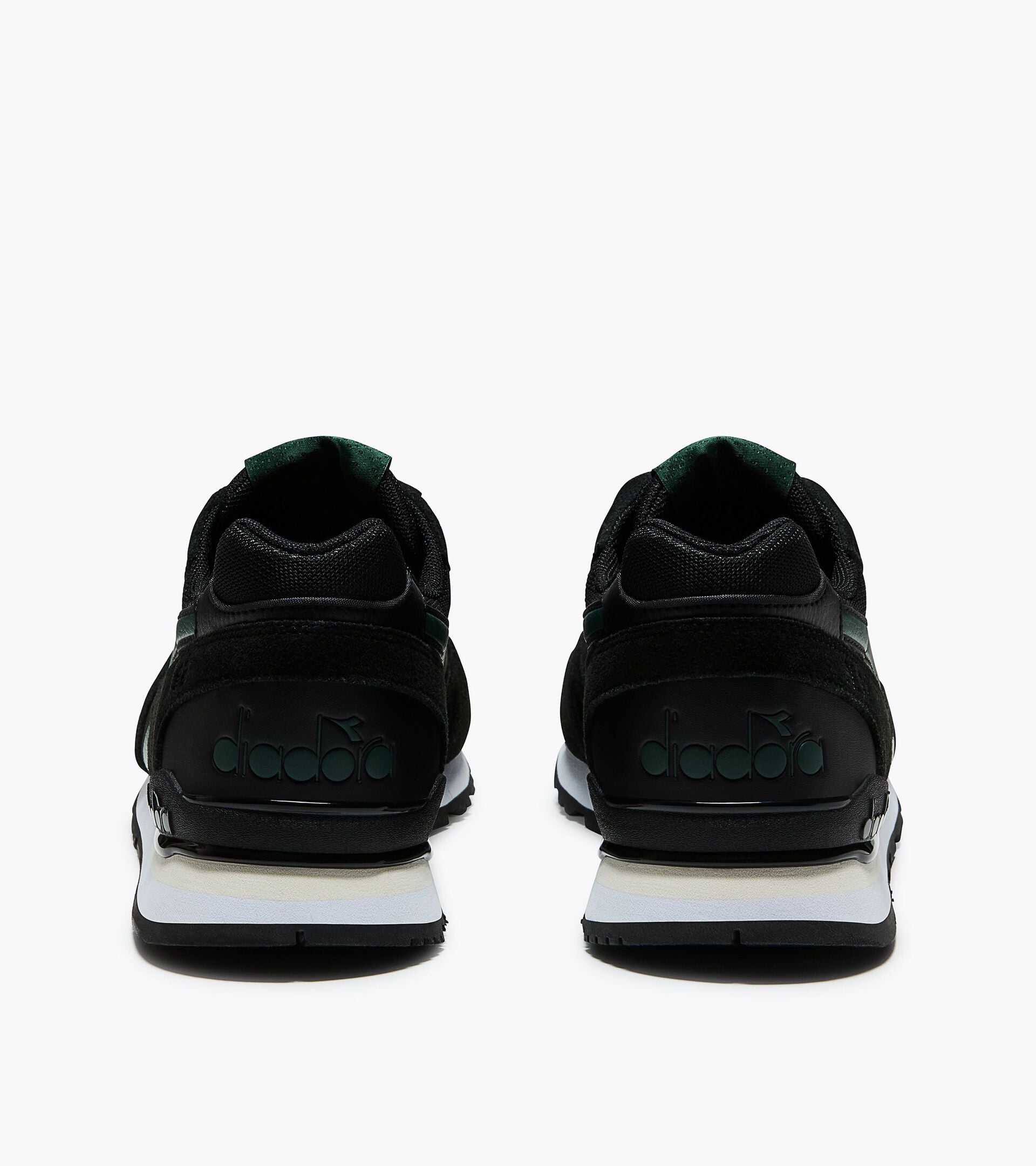 Sports sneakers - All-Gender
 N.92 ADVANCE BLACK/PINENEEDLE - Diadora