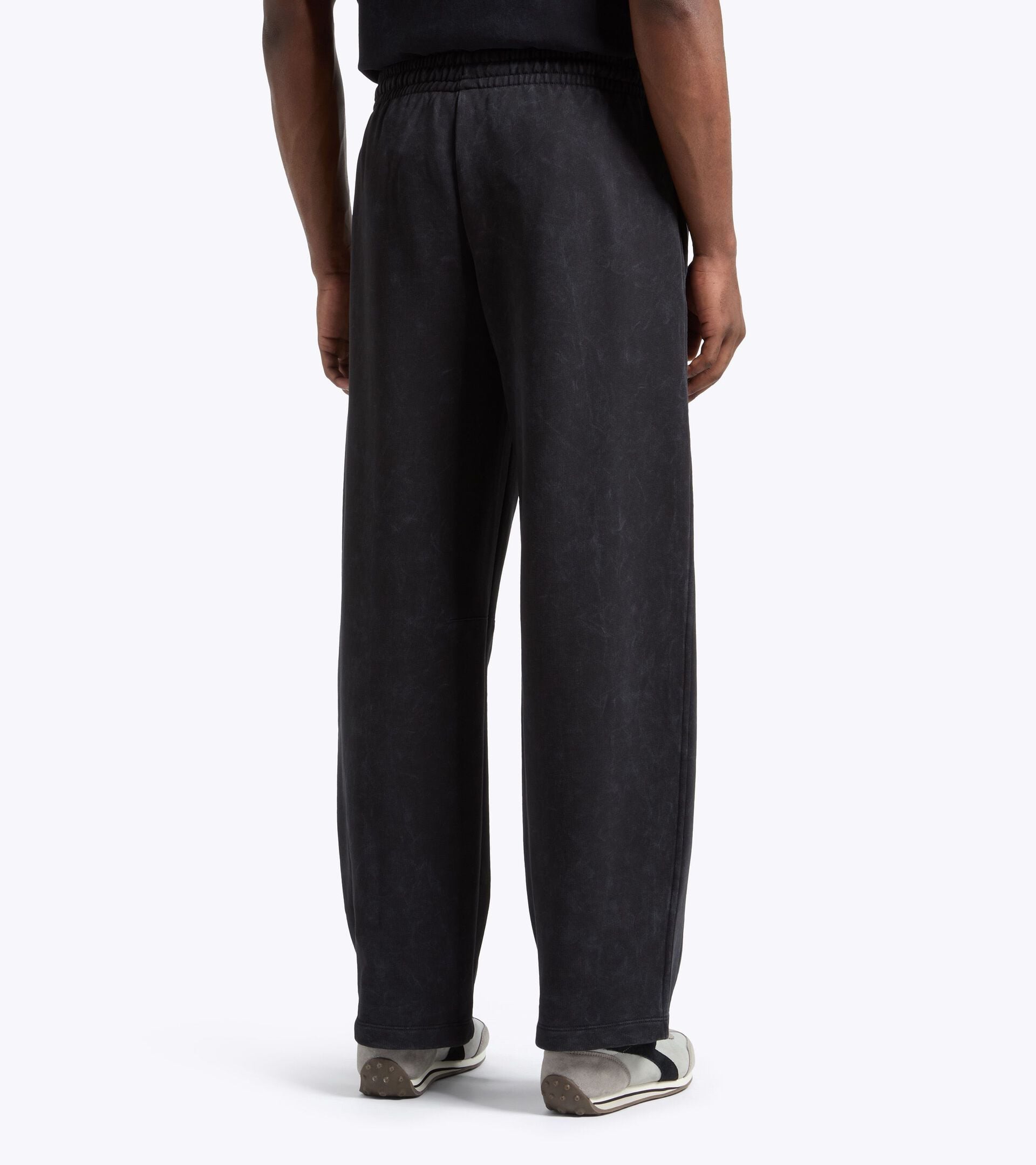 Trousers - Regular fit - Men&rsquo;s PANTS AVENUE LAB BLACK COAL - Diadora