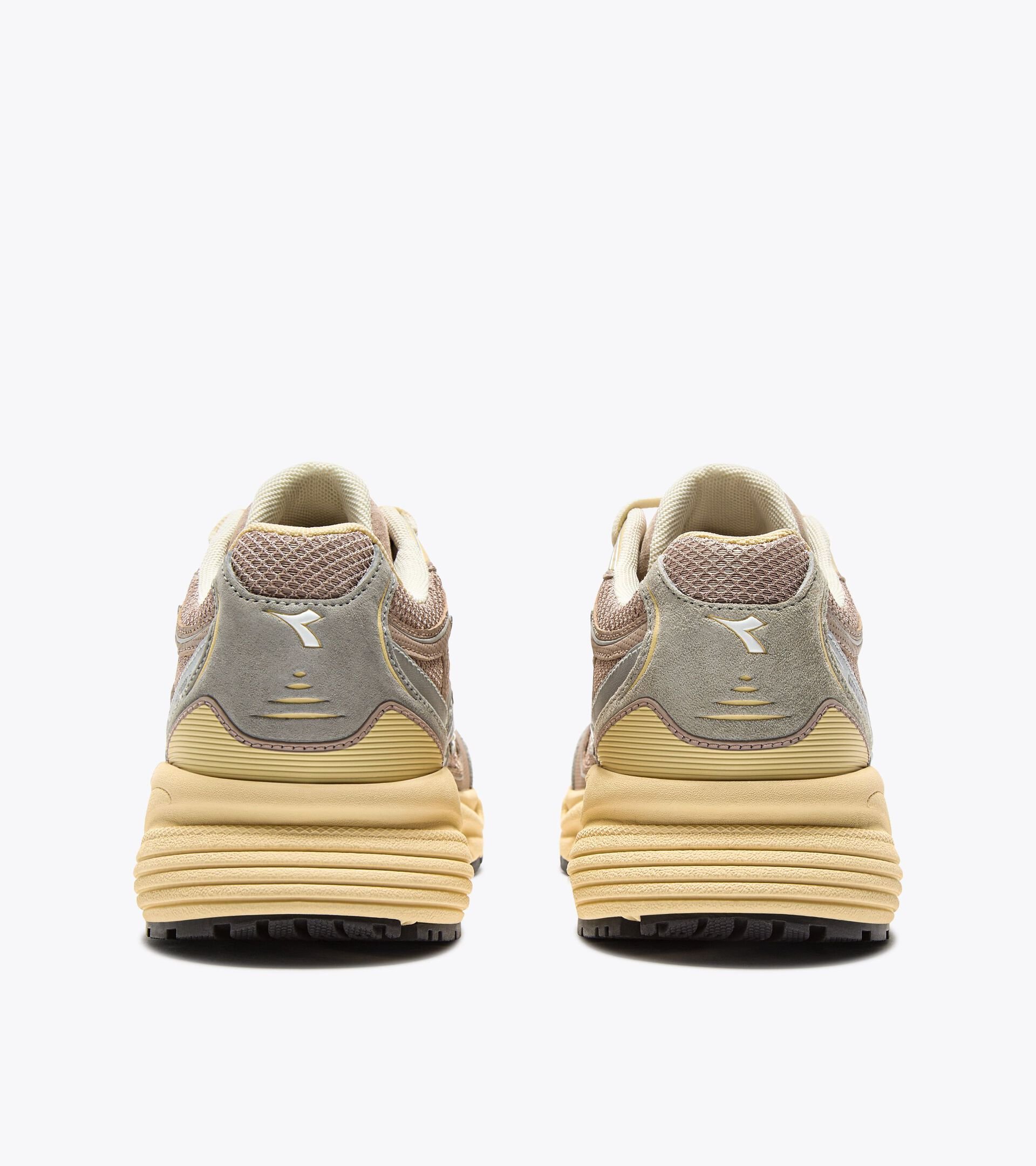 Sports sneakers - All-Gender MYTHOS STAR M2 STONE SKY BLUE STORM - Diadora