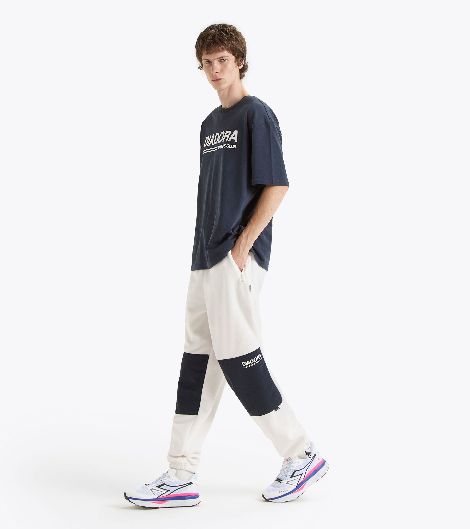 Pantalones deportivos Legacy - Made in Italy - Para todos los géneros
 PANTS SHERPA LEGACY ALYSSUM BLANCO - Diadora
