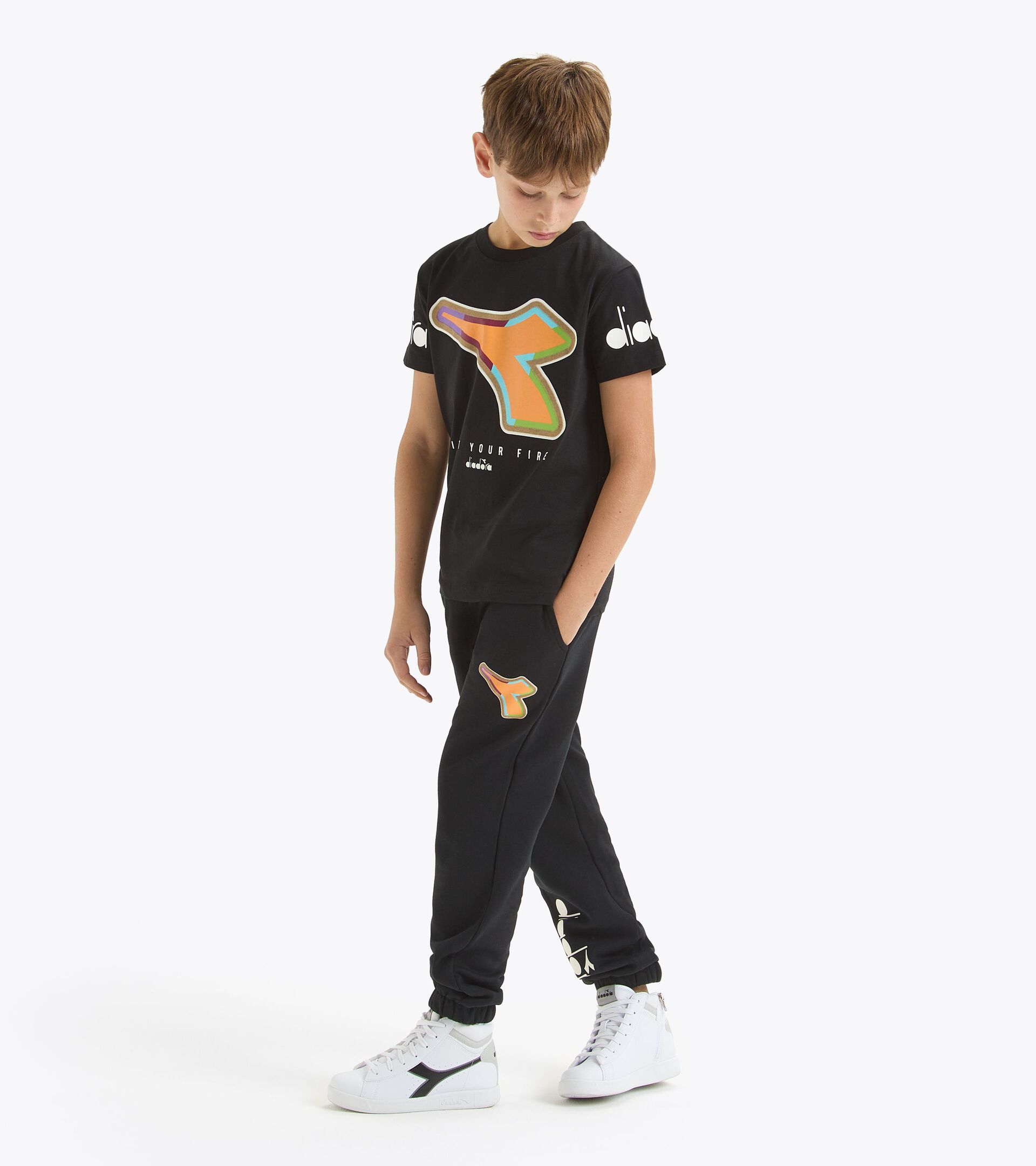 T-shirt - Boy JB.T-SHIRT SS LOGO BOLD BLACK - Diadora