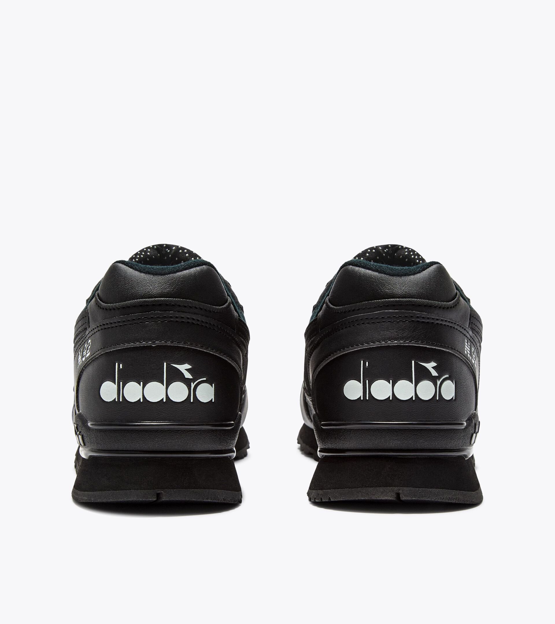 Zapatilla deportiva - Para todos los géneros N.92 L NEGRO/NEGRO - Diadora
