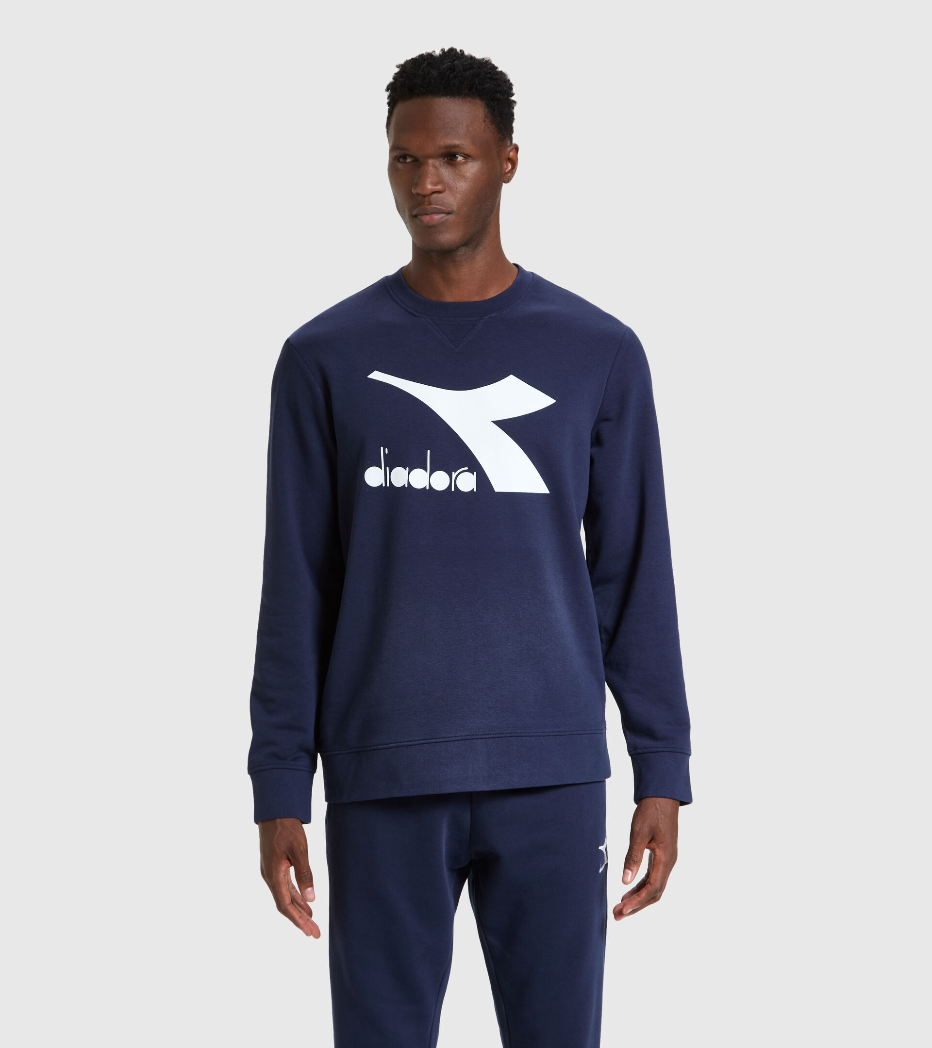 Crew-neck sweatshirt - Men SWEATSHIRT CREW LOGO CHROMIA CLASSIC NAVY - Diadora