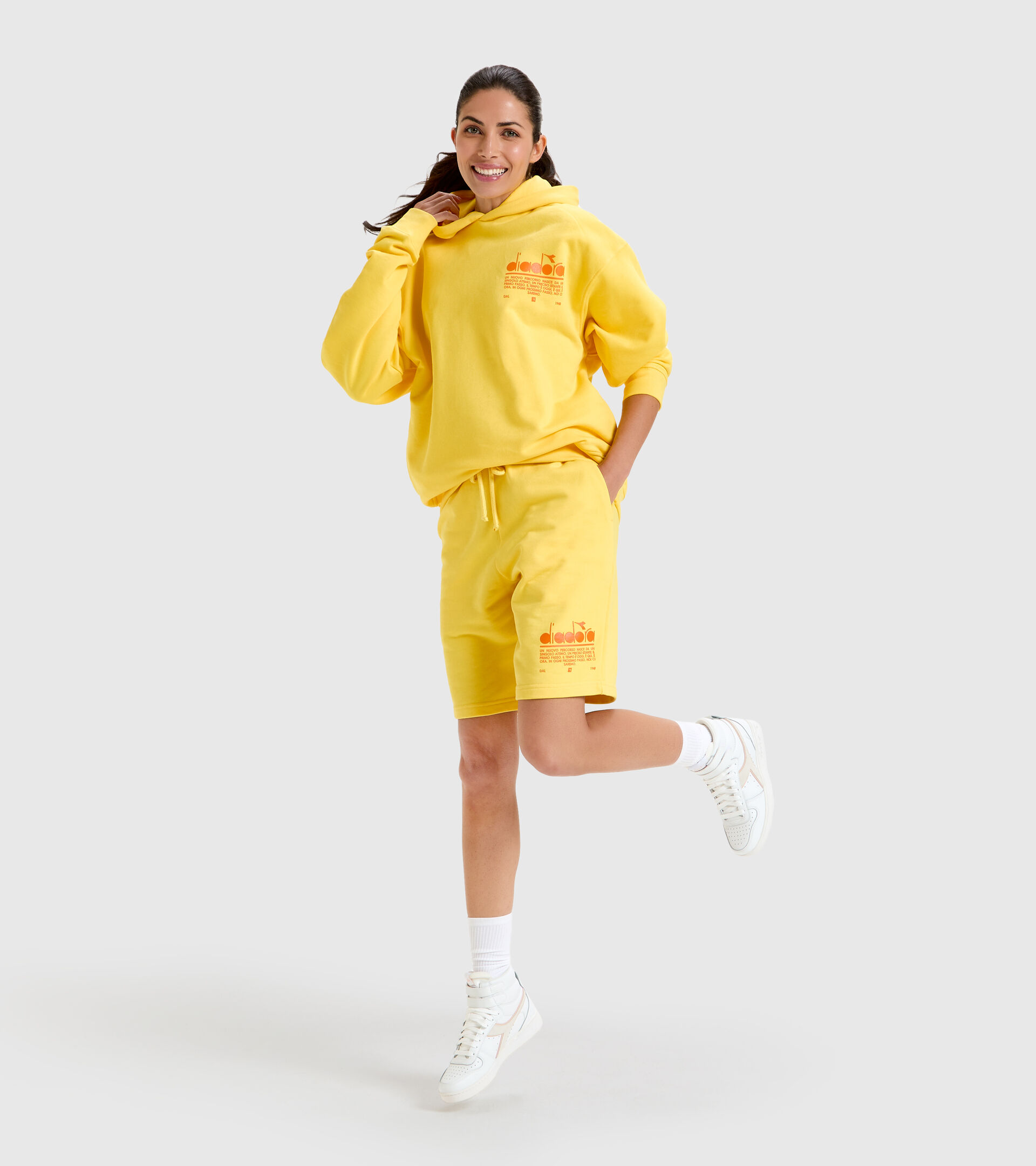Cotton shorts - Unisex BERMUDA MANIFESTO YELLOW LENS - Diadora