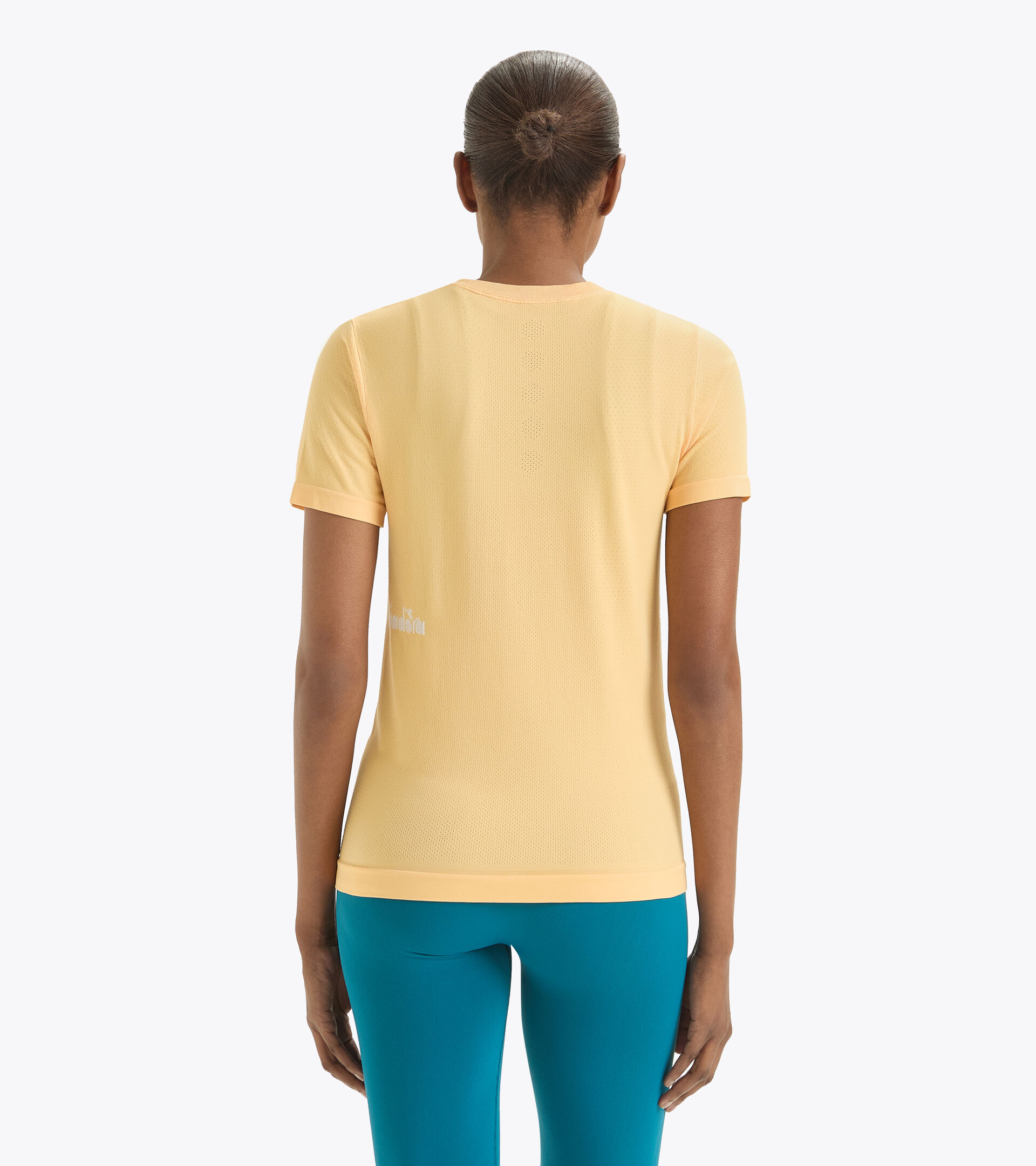 T-shirt de running sans coutures - Made in Italy - Femme L. SS T-SHIRT SKIN FRIENDLY JAUNE SOUCI CLAIR - Diadora