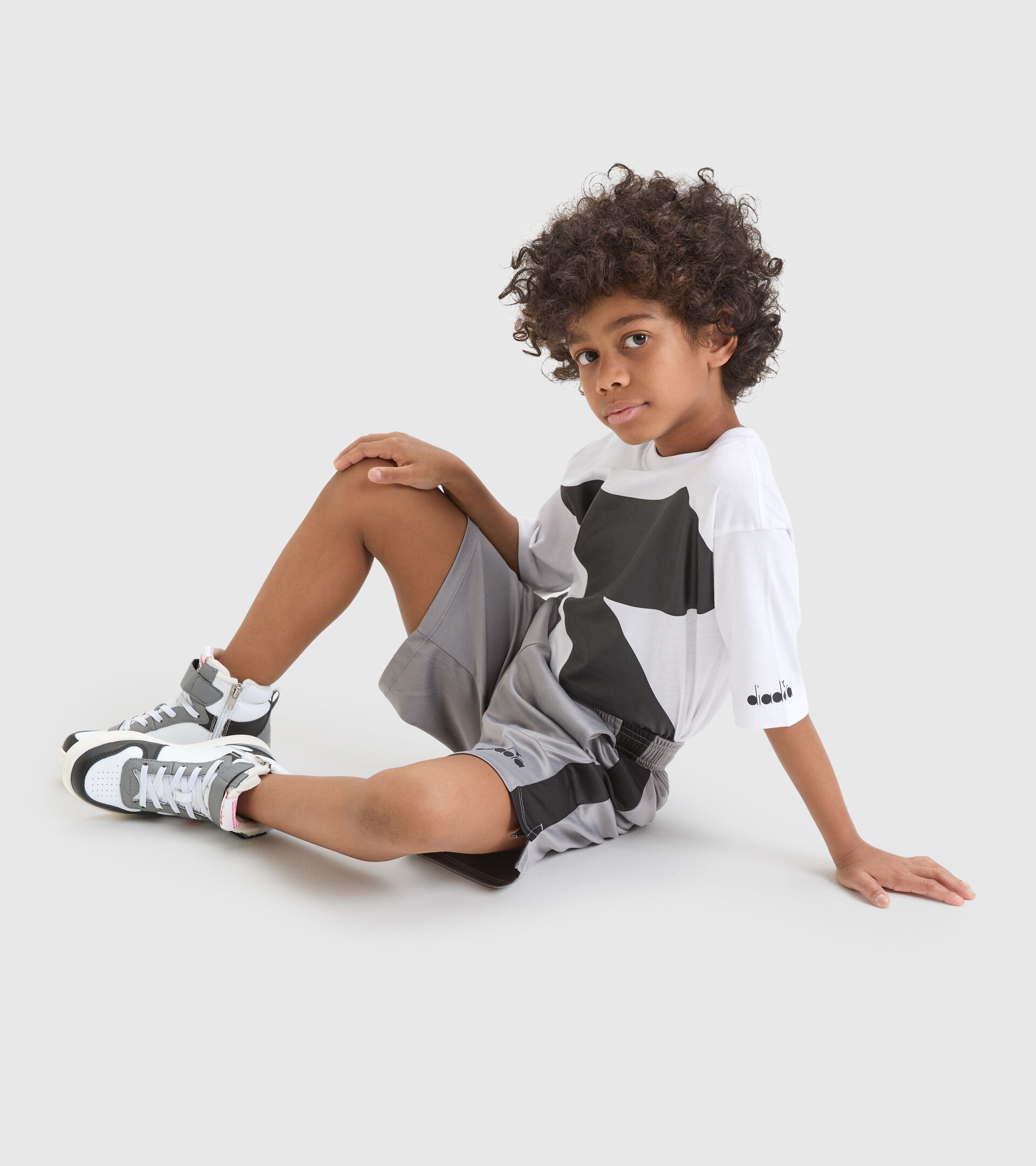 Sports shorts - Boys JB.BERMUDA POWER LOGO ICE GRAY - Diadora