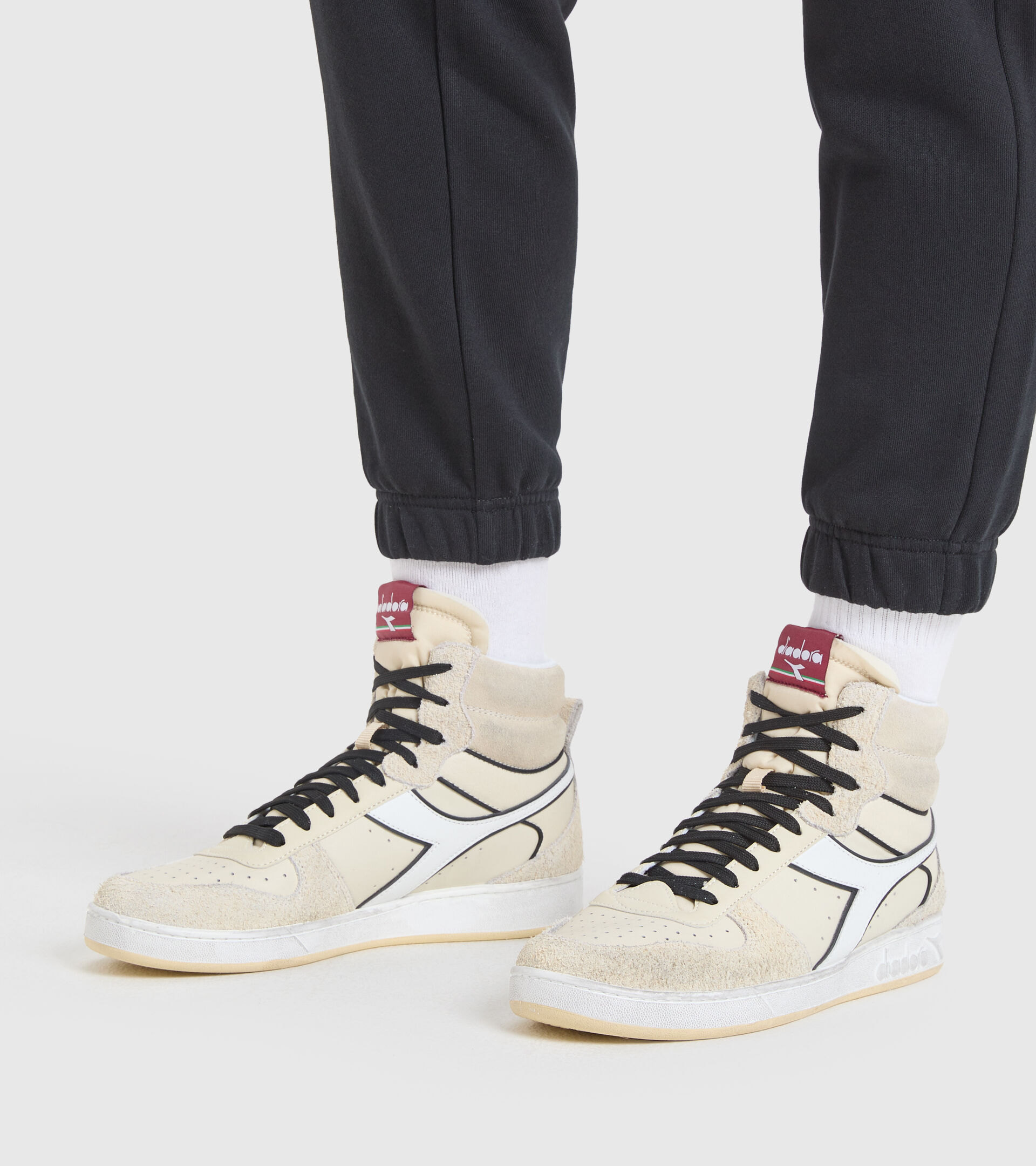 Sports shoes - Unisex MAGIC BASKET MID LEGACY CLOUD CREAM - Diadora
