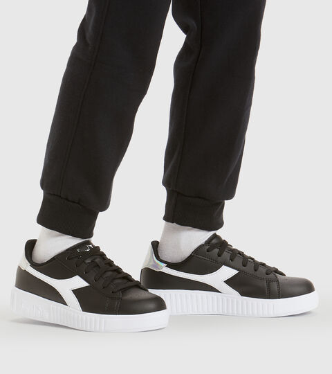 GAME STEP GS, BLACK /WHITE Sports shoes - Youth 8-16 years GAME STEP GS BLACK /WHITE - Diadora