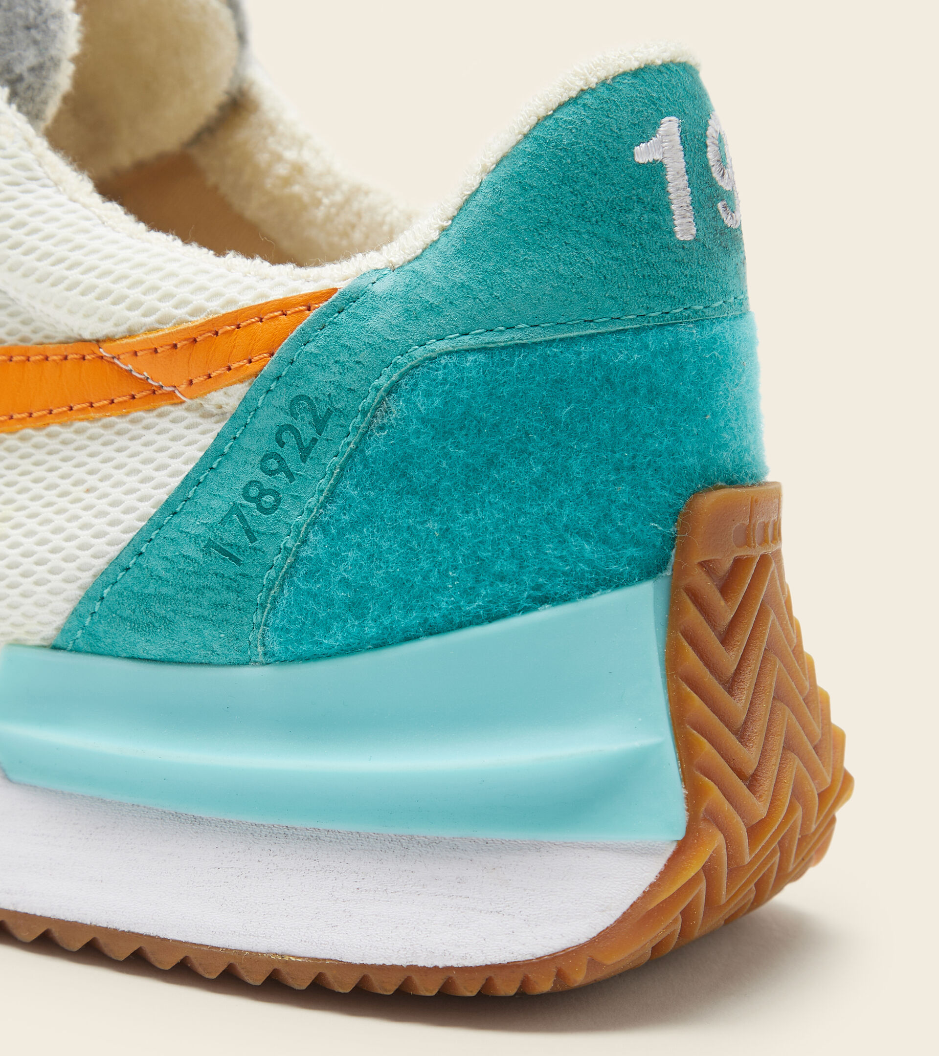 Heritage shoe - Unisex EQUIPE MAD TENNIS WHITE - Diadora