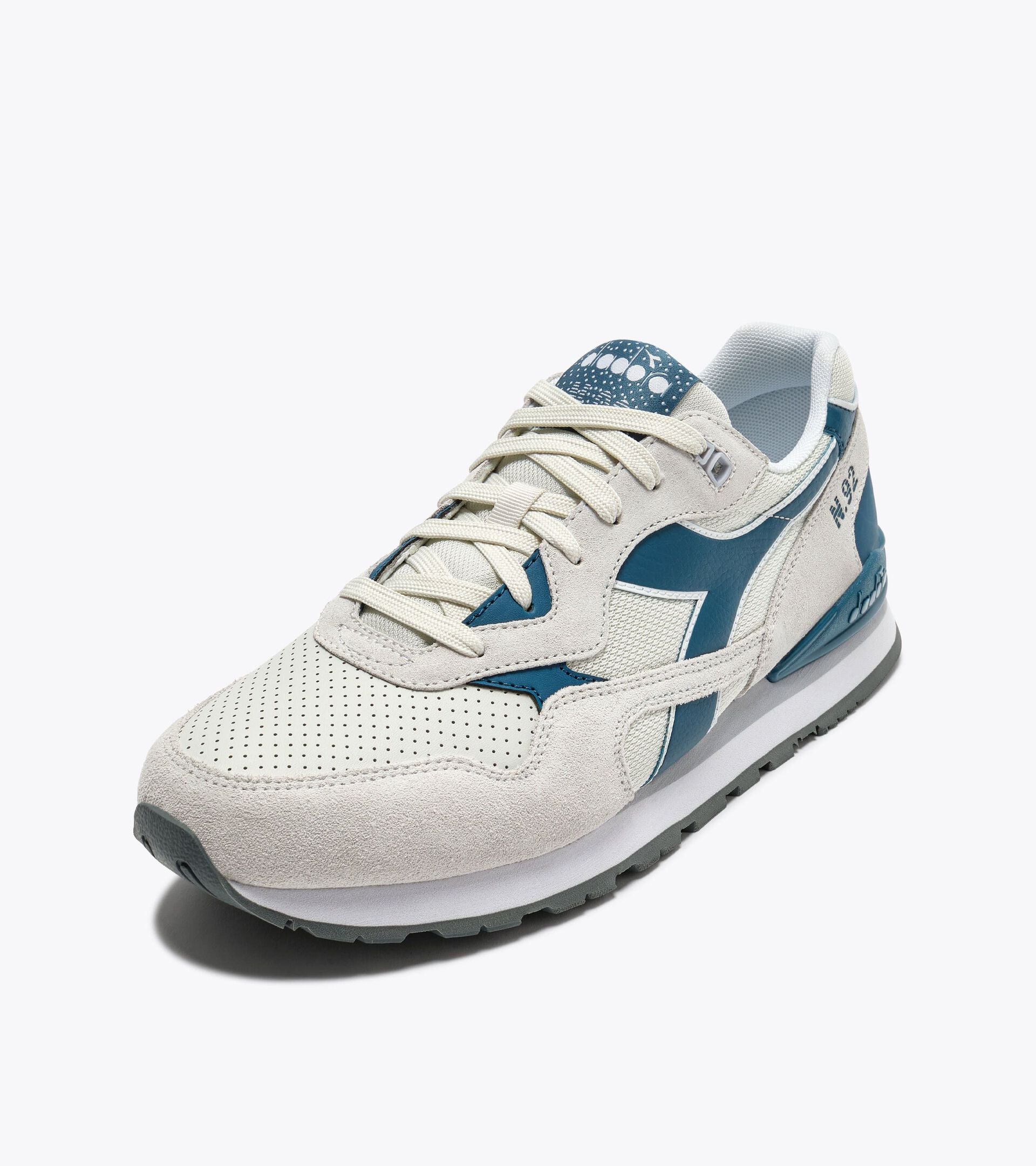 Zapatilla deportiva - Para todos los g&eacute;neros N.92 ADVANCE AZUL TINTA - Diadora
