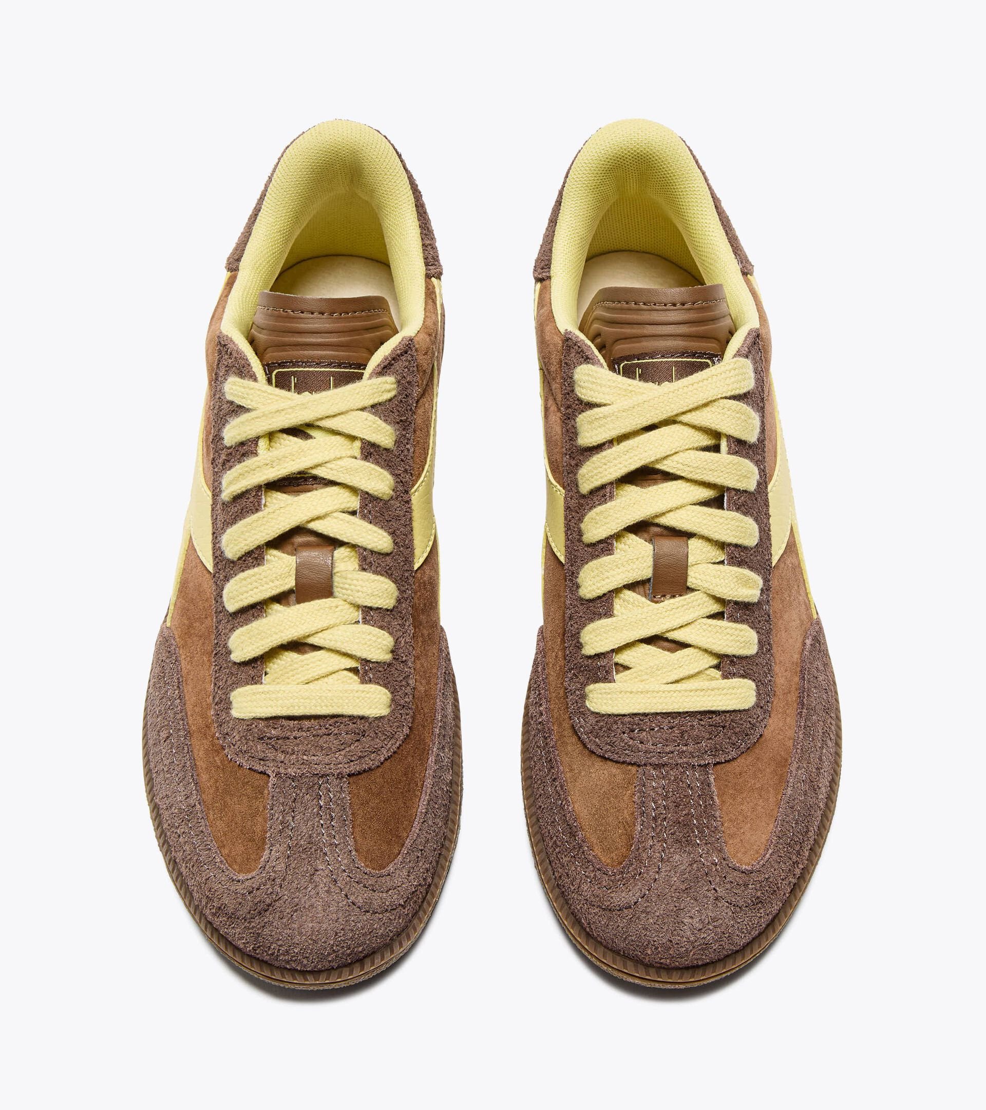 Zapatilla - Para todos los géneros TRAINER HAIRY MARRON TIERRA - Diadora