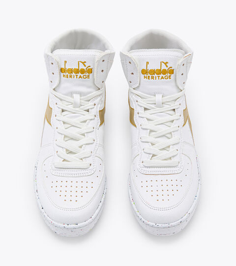 MI BASKET 2030, BLANCO/ORO RICO Zapatilla Heritage - Unisex MI BASKET 2030 BLANCO/ORO RICO - Diadora