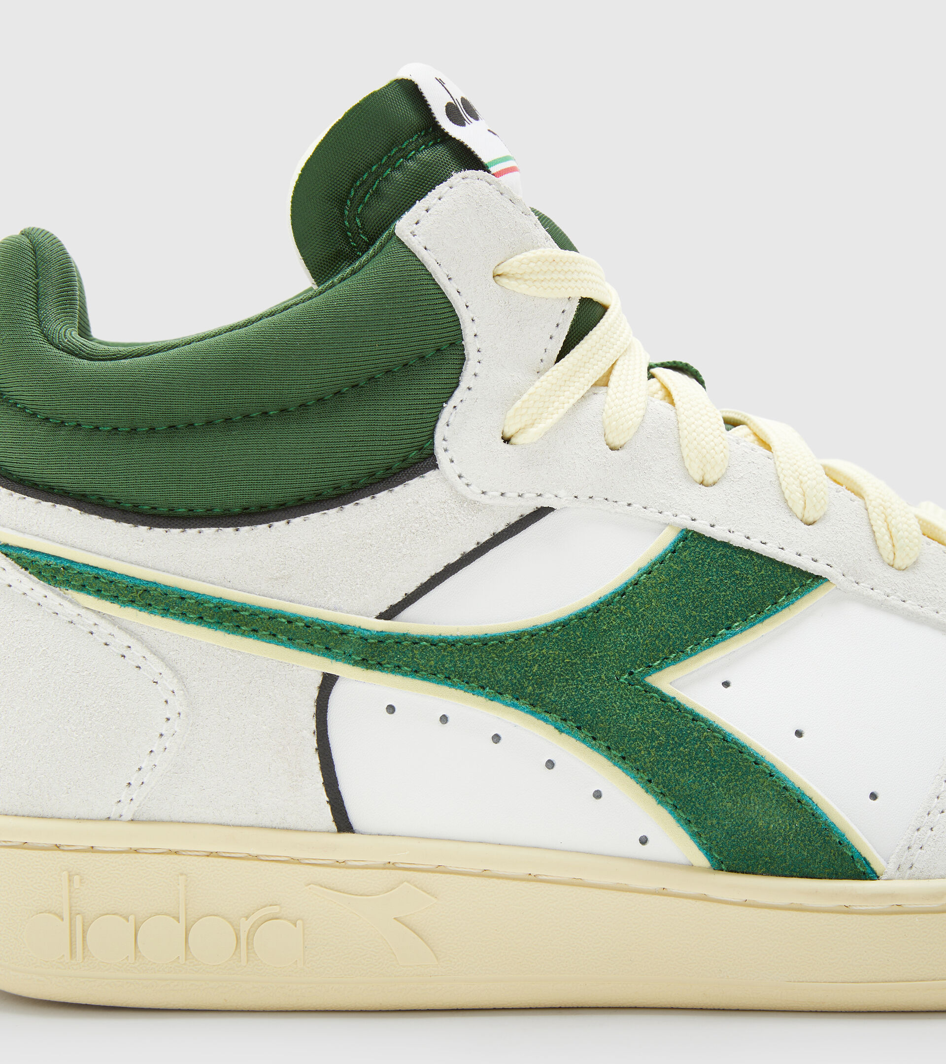 Sportschuh - Unisex MAGIC BASKET DEMI CUT SUEDE LEATHER WEISS/GRUEN/WEISS - Diadora