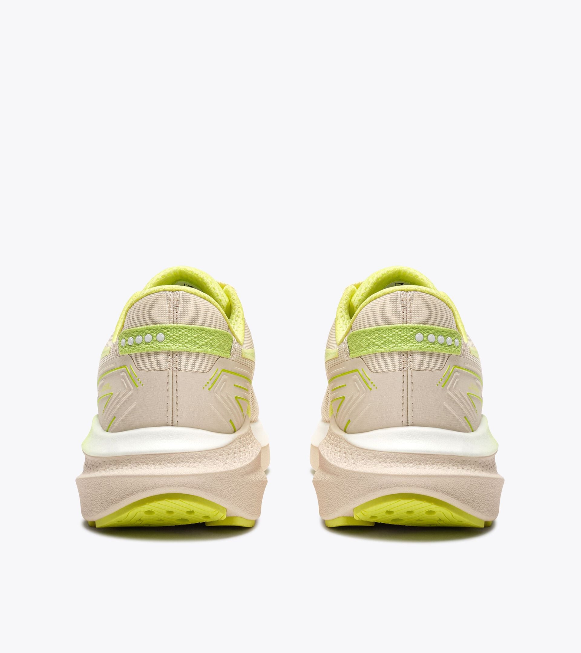 Running shoe - Stability and protection - Women&rsquo;s MYTHOS BLUSHIELD VIGORE V W BUTTERCREAM /MINCED QUINCE - Diadora