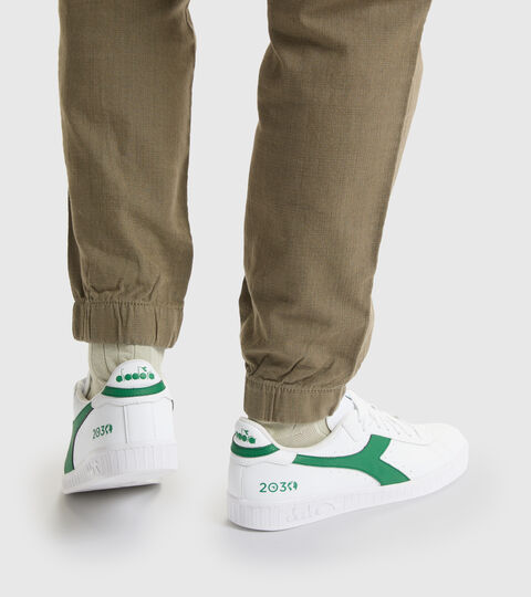 GAME L LOW 2030, BIANCO/AMAZZONIA Scarpa sportswear in materiali sostenibili - Unisex GAME L LOW 2030 BIANCO/AMAZZONIA - Diadora