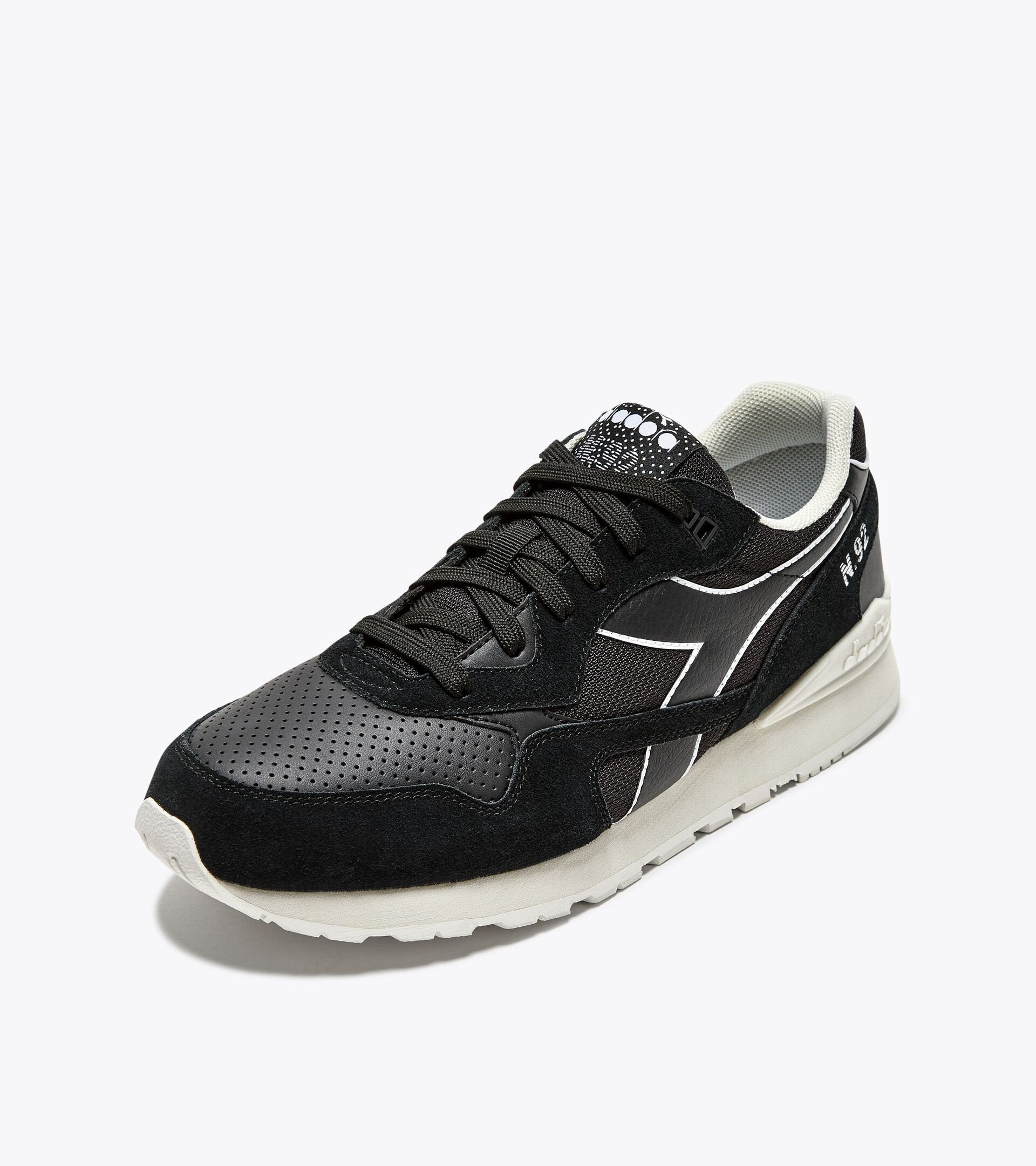 Zapatilla deportiva - Para todos los géneros N.92 ADVANCE NEGRO/NEGRO - Diadora