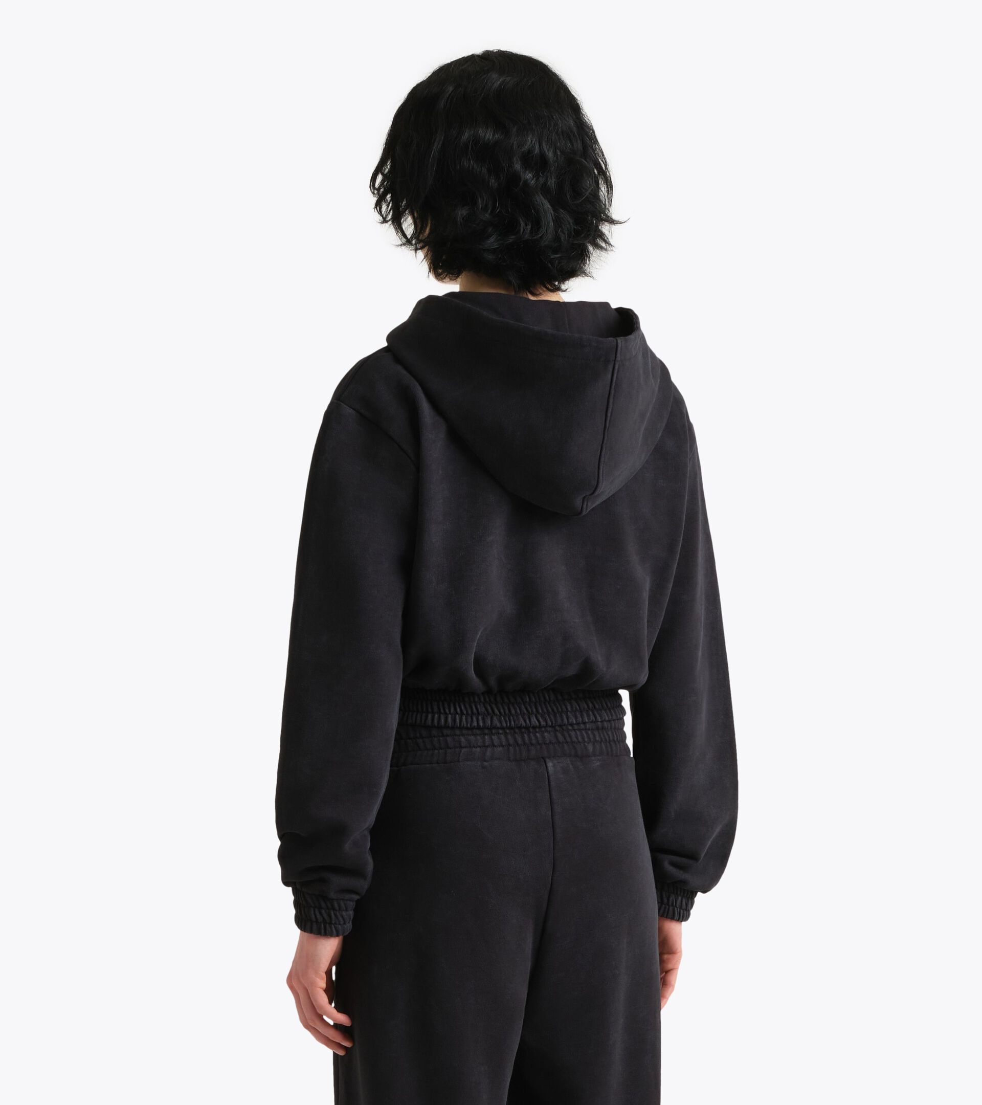 Felpa in cotone spesso in stile retro - Donna

 L. HOODIE AVENUE LAB NERO CARBONE - Diadora