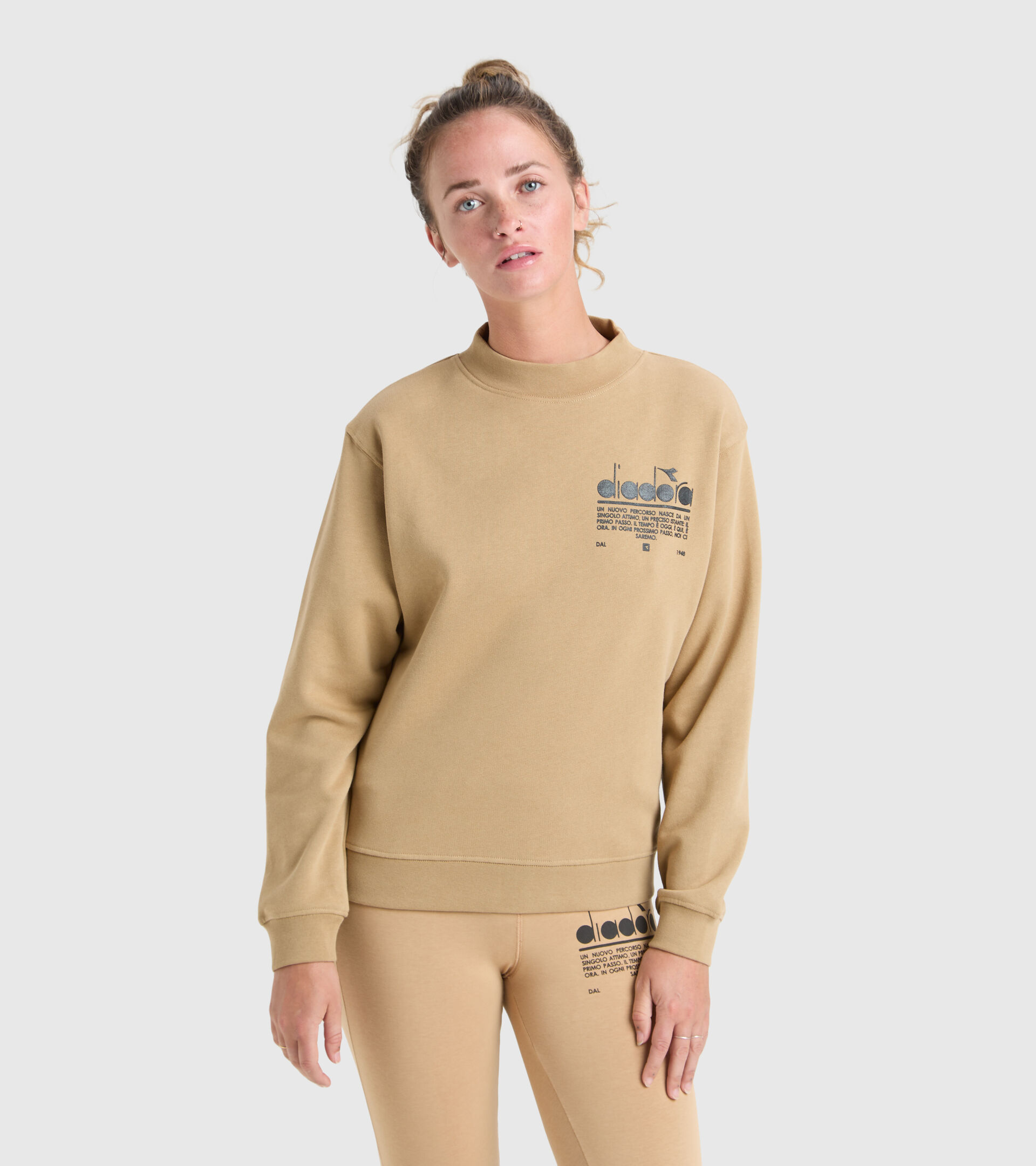 Cotton sweatshirt - Women’s L. SWEATSHIRT CREW MANIFESTO BEIGE TAN - Diadora