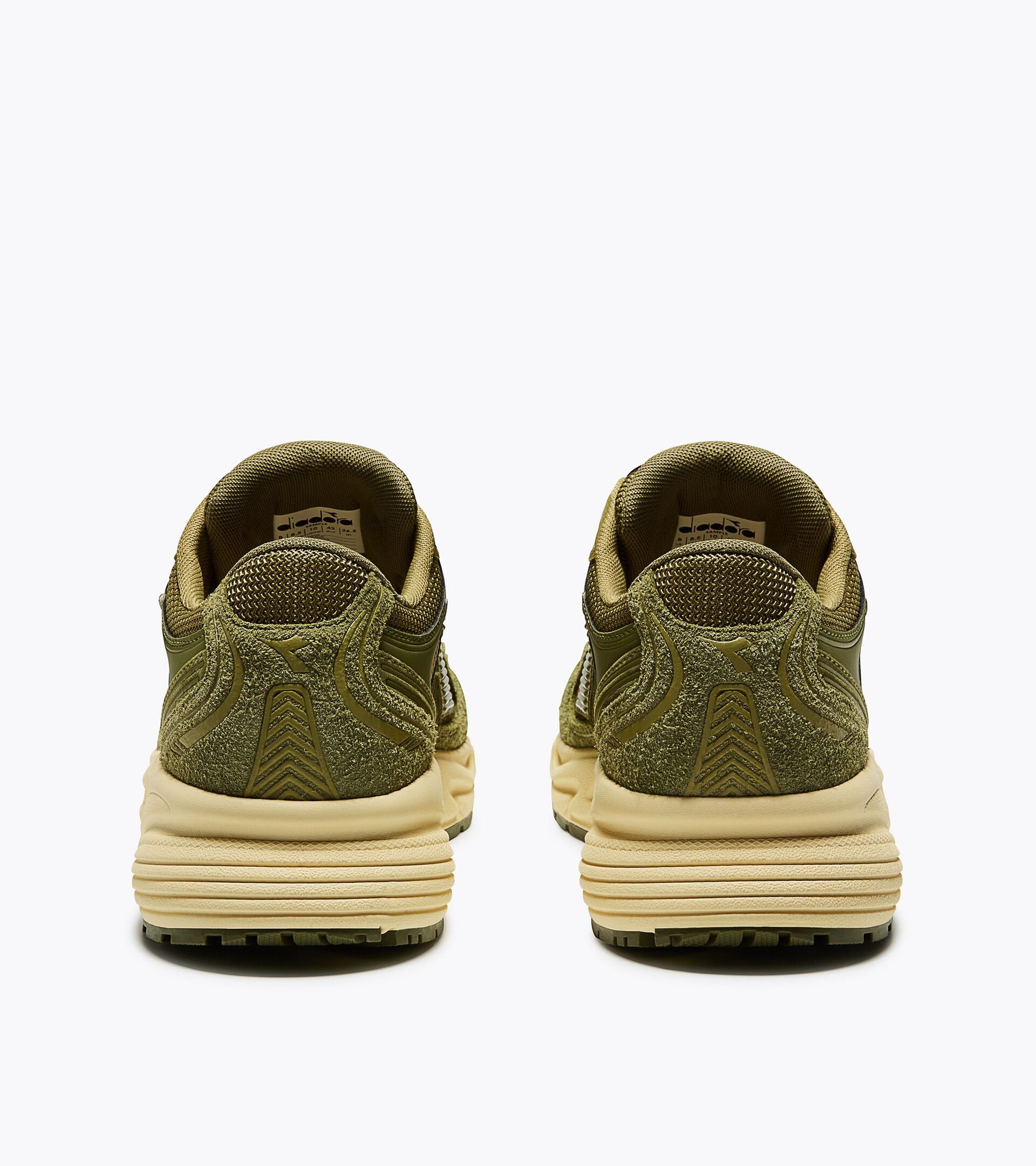 Sports sneakers - All-Gender
 MYTHOS STAR GREEN SEQUOIA - Diadora