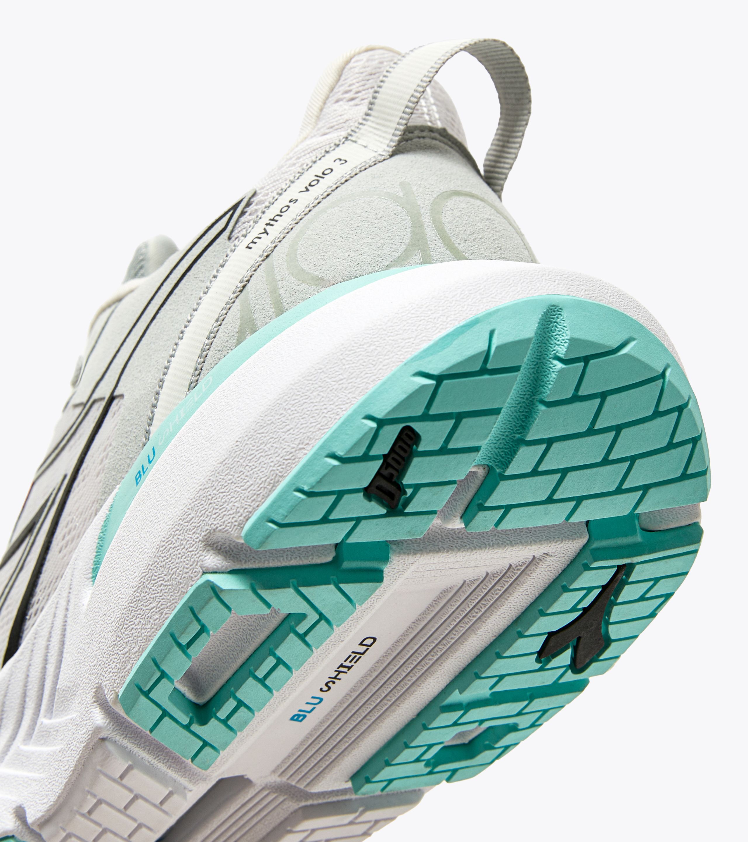 Asics argento 2025