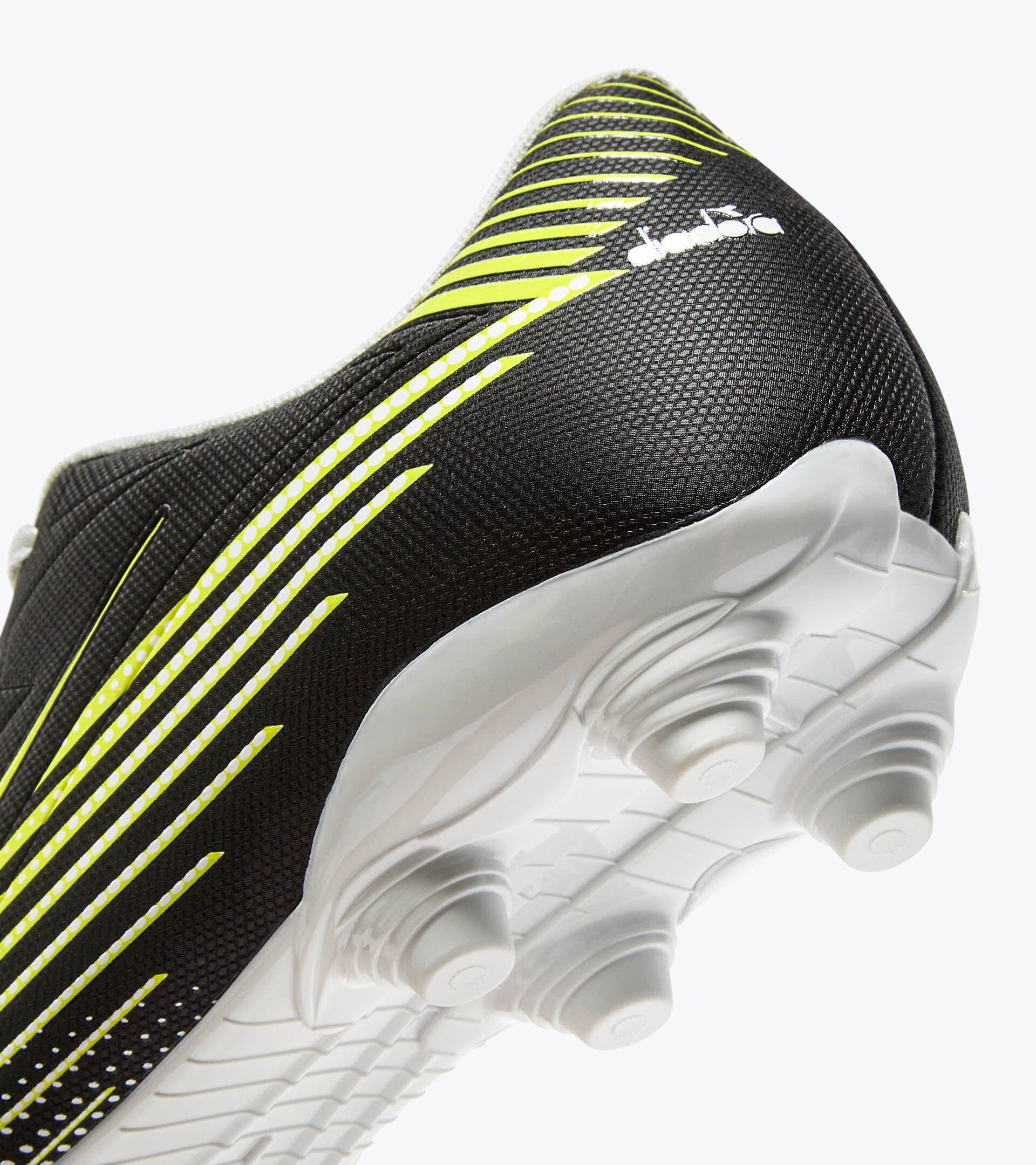 Bota de f&uacute;tbol para superficies compactas - Hombre PICHICHI 8 MG14 NEGRO/AMARILLO FLUO DD - Diadora