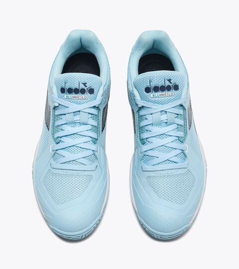 BLUSHIELD TORNEO 3 W AG, CORYDALIS BLUE/BLACK IRIS Tennis shoe for hard surfaces and clay courts - Protection and cushioning - Women’s BLUSHIELD TORNEO 3 W AG CORYDALIS BLUE/BLACK IRIS - Diadora